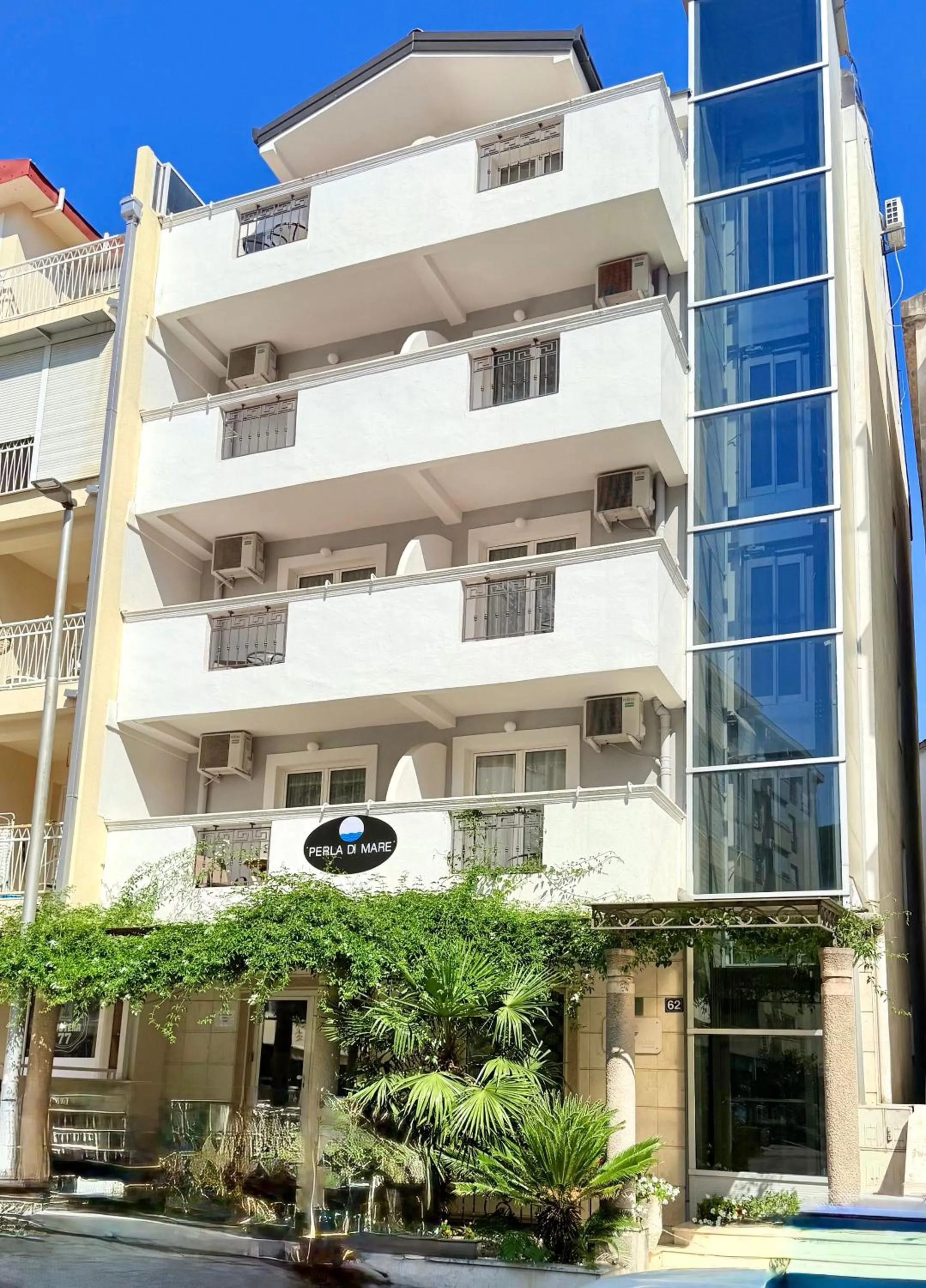 Property building in Villa Perla Di Mare Budva