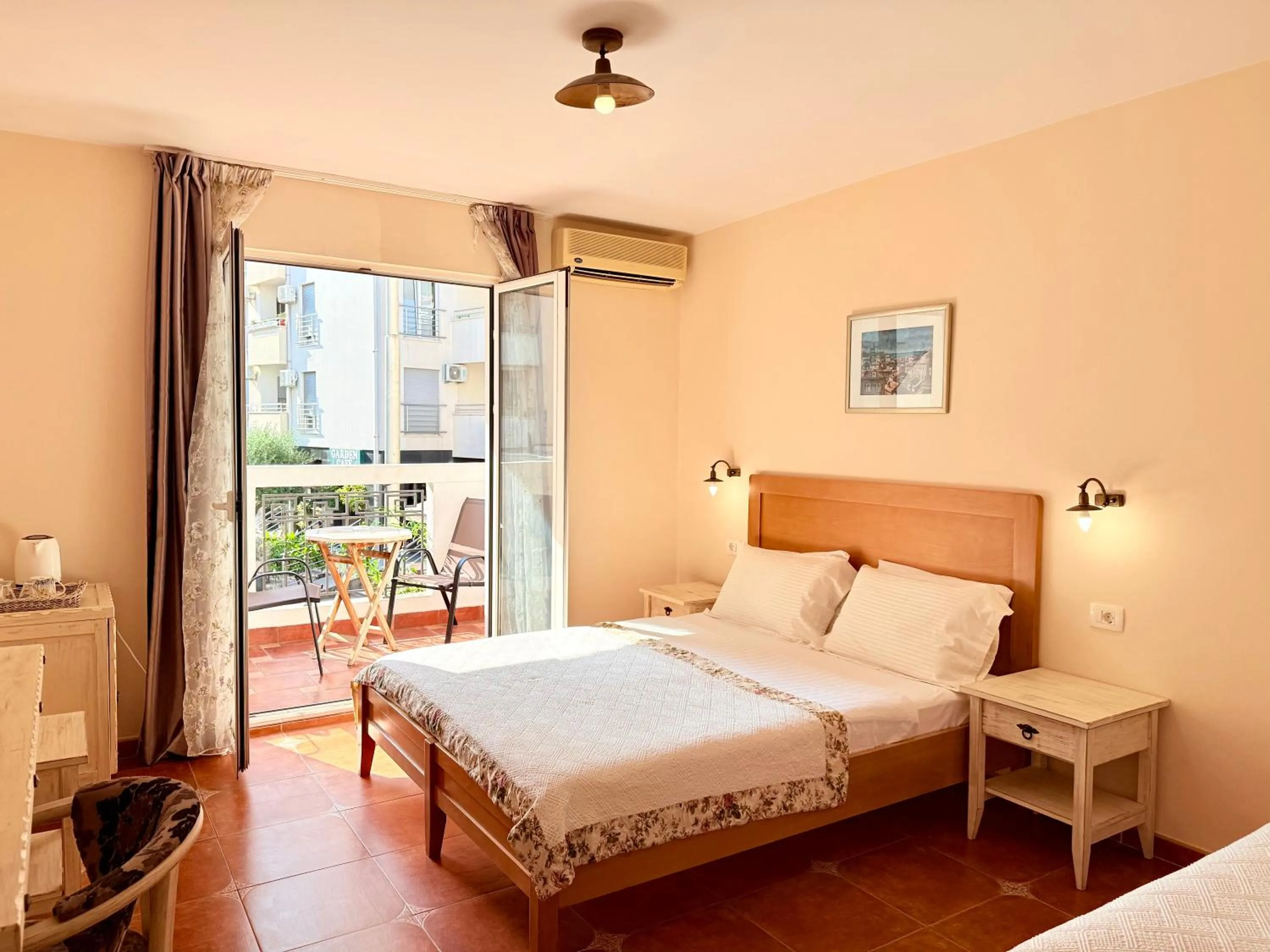 Balcony/Terrace, Bed in Villa Perla Di Mare Budva