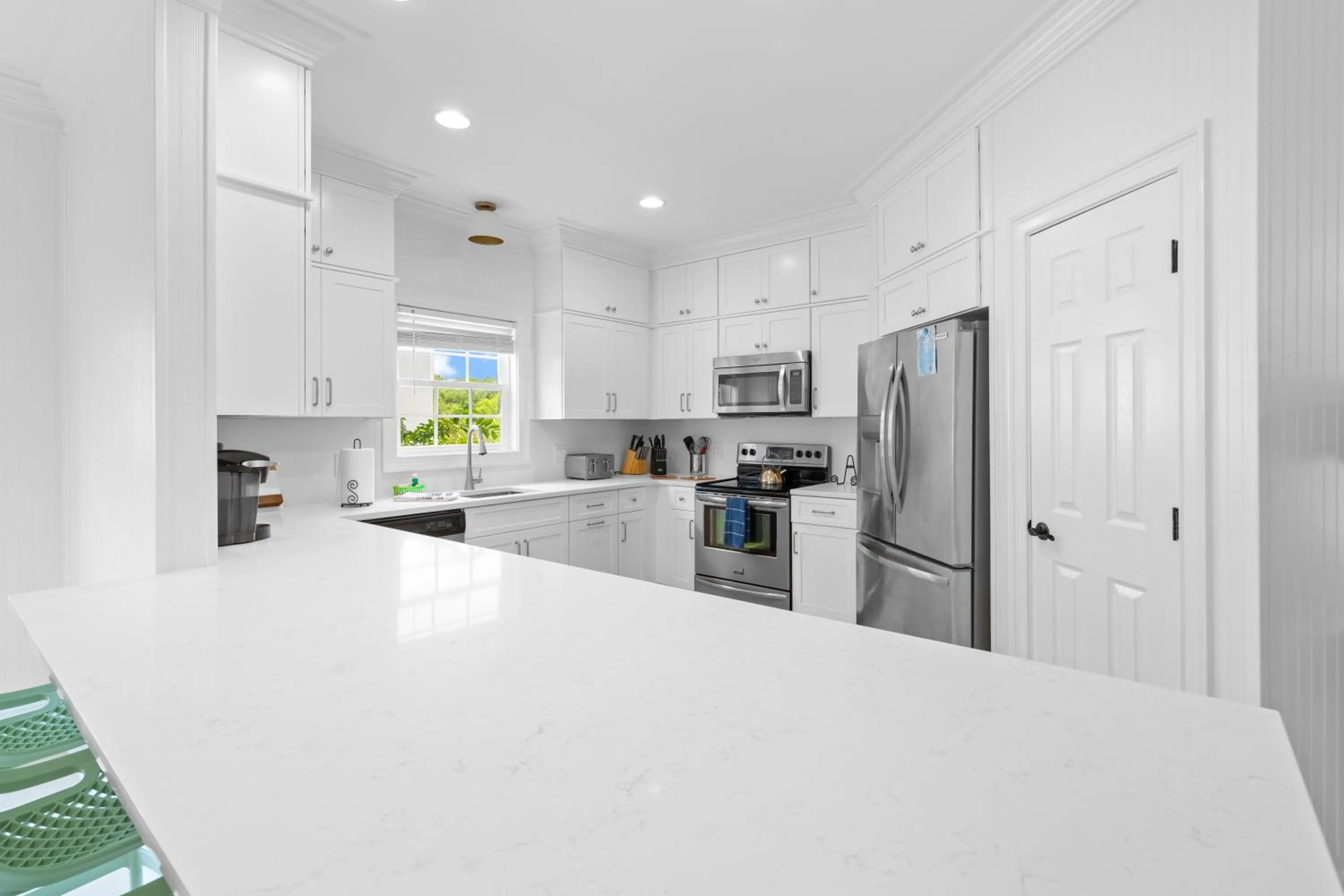 Kitchen or kitchenette in 3 Summer Dunes - Classic Ocean View Beach House!