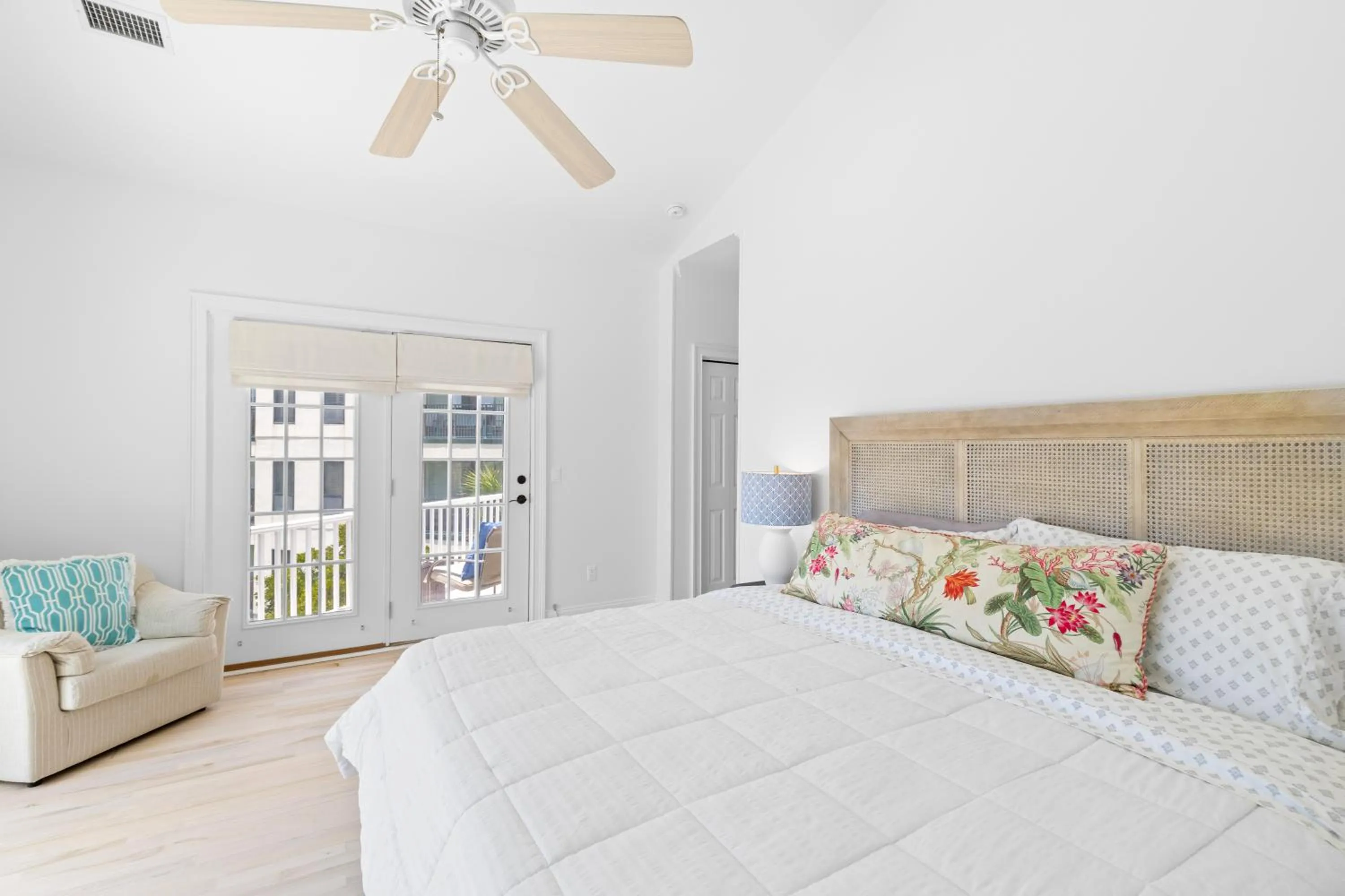 Bedroom, Bed in 3 Summer Dunes - Classic Ocean View Beach House!