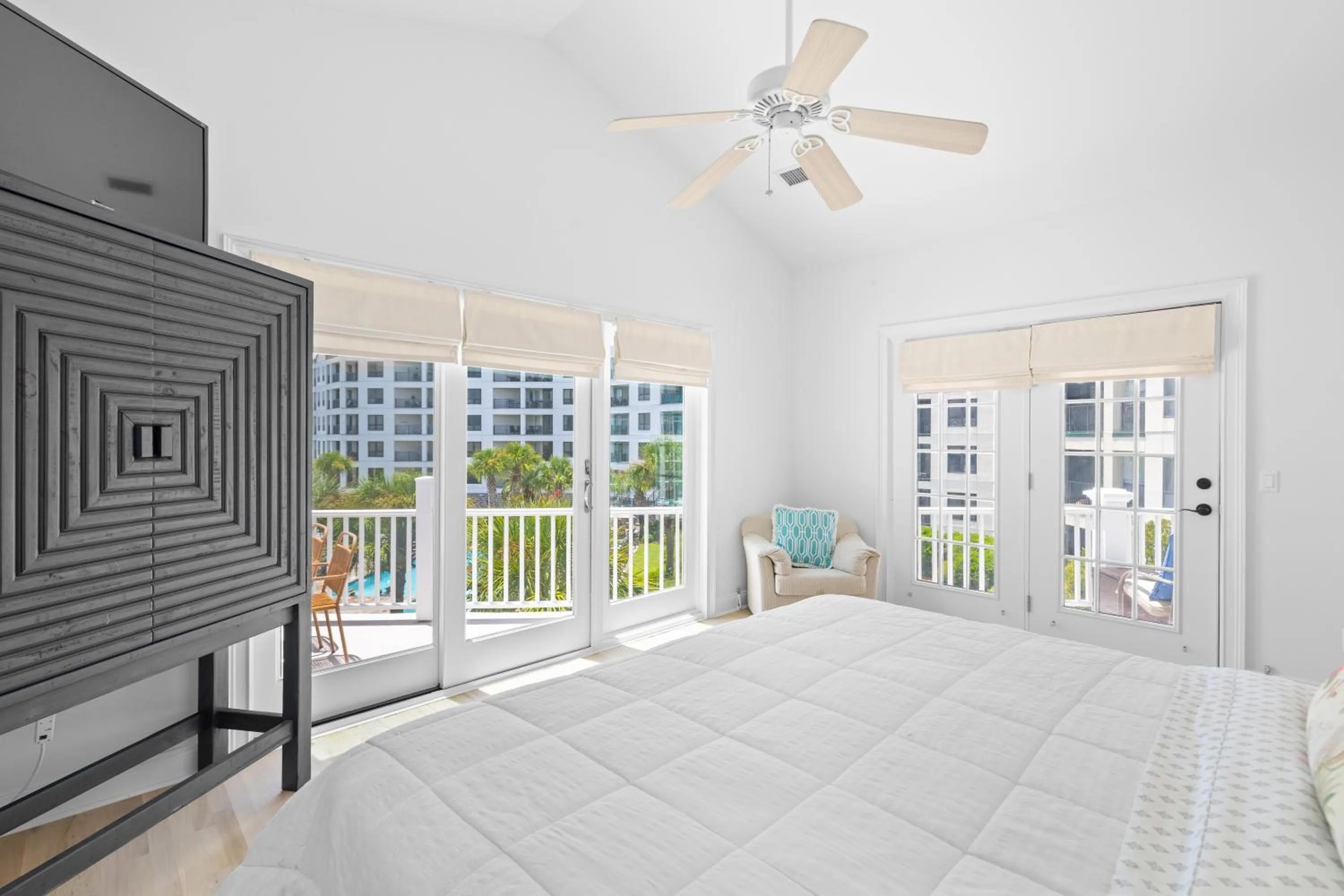 Bedroom, Bed in 3 Summer Dunes - Classic Ocean View Beach House!