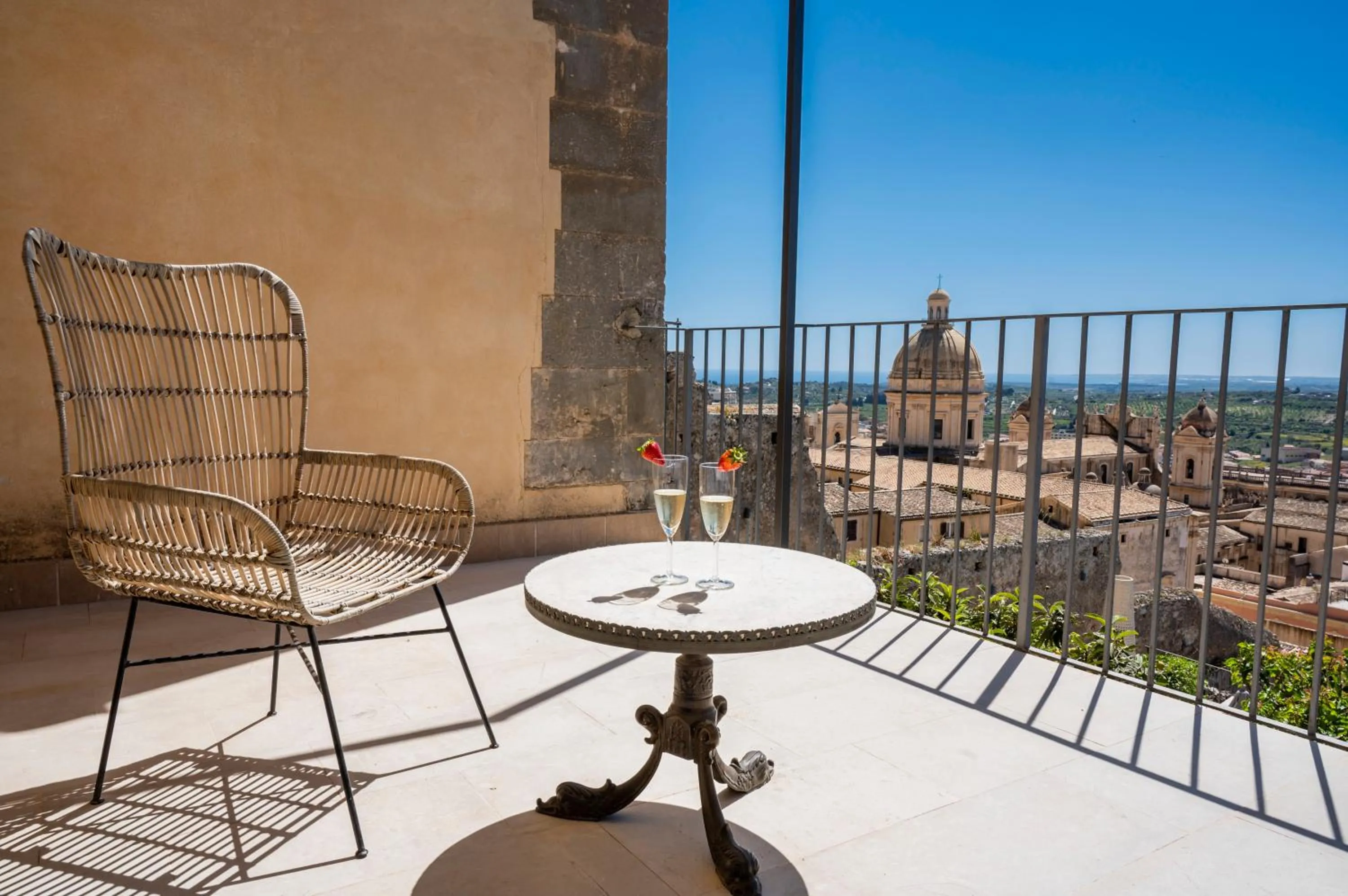 Aria Rooms and Terrace