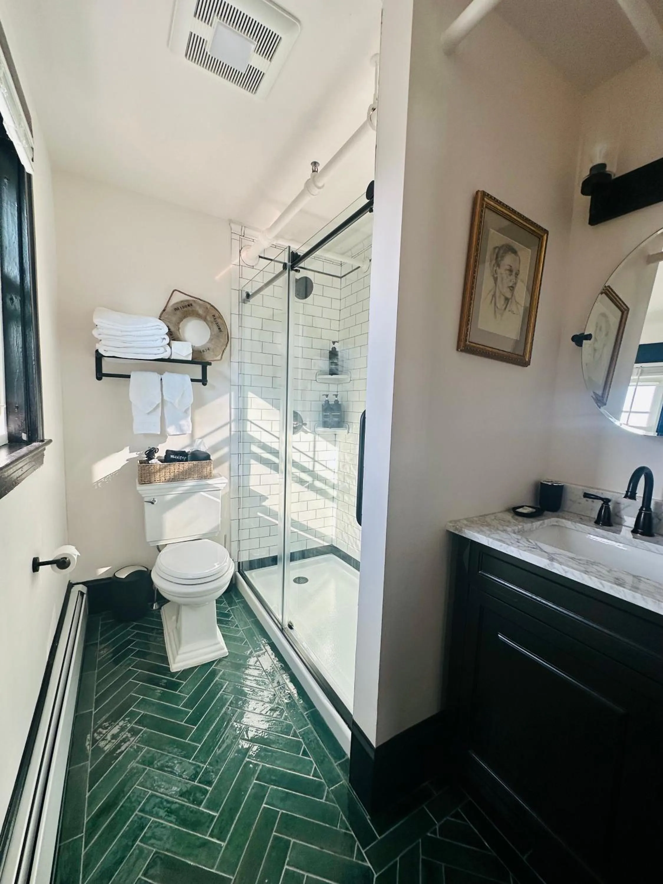 Bathroom in Gifford House