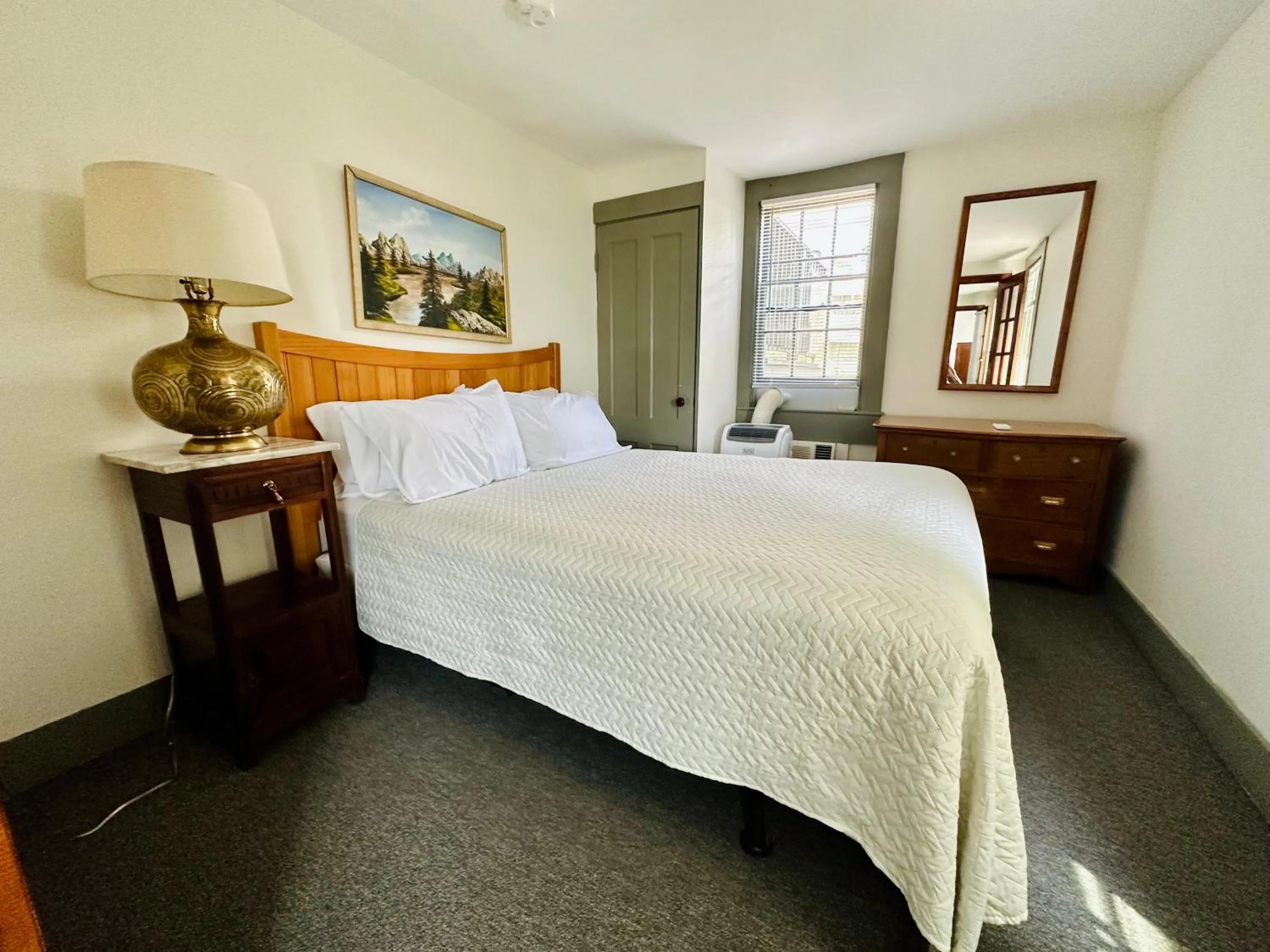 Bed in Gifford House