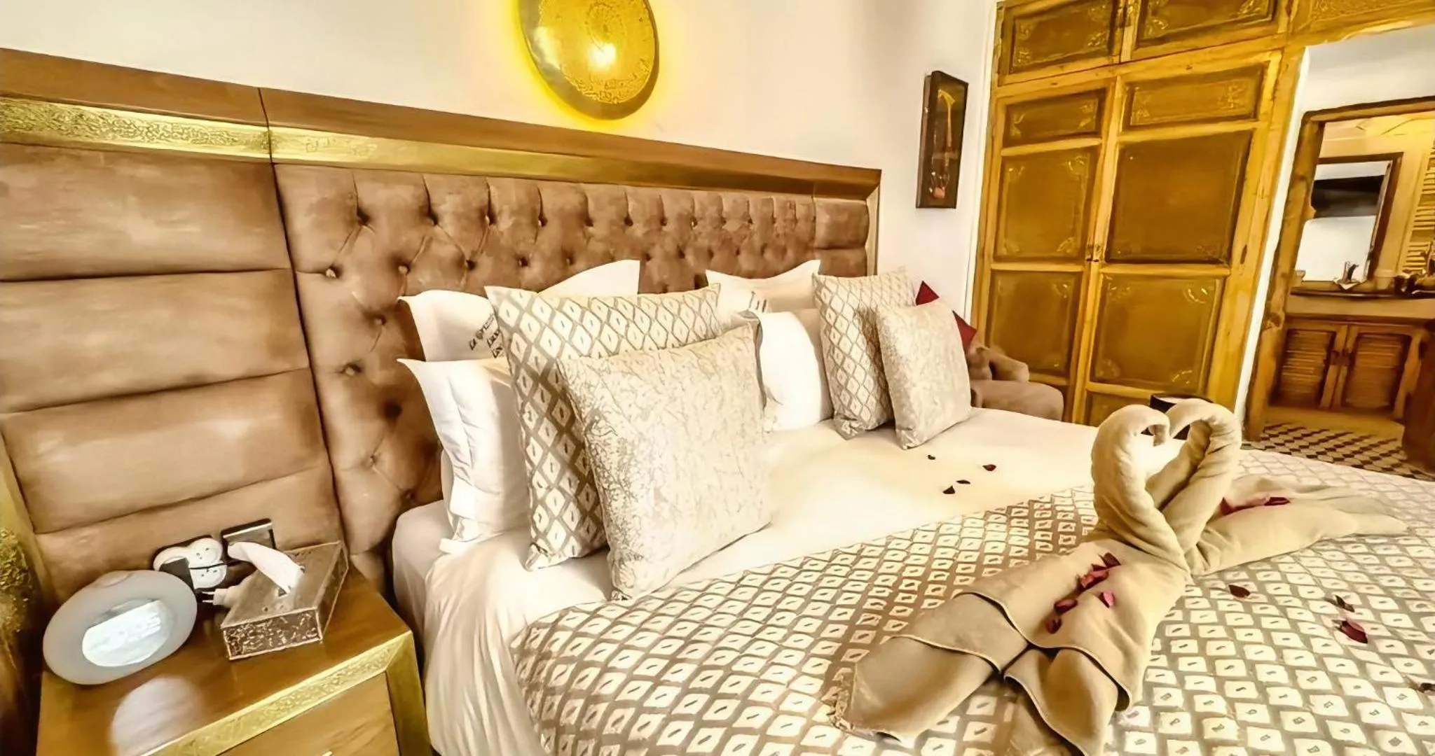 Bed in RIAD LUXE LOCATION le GRIZZLY