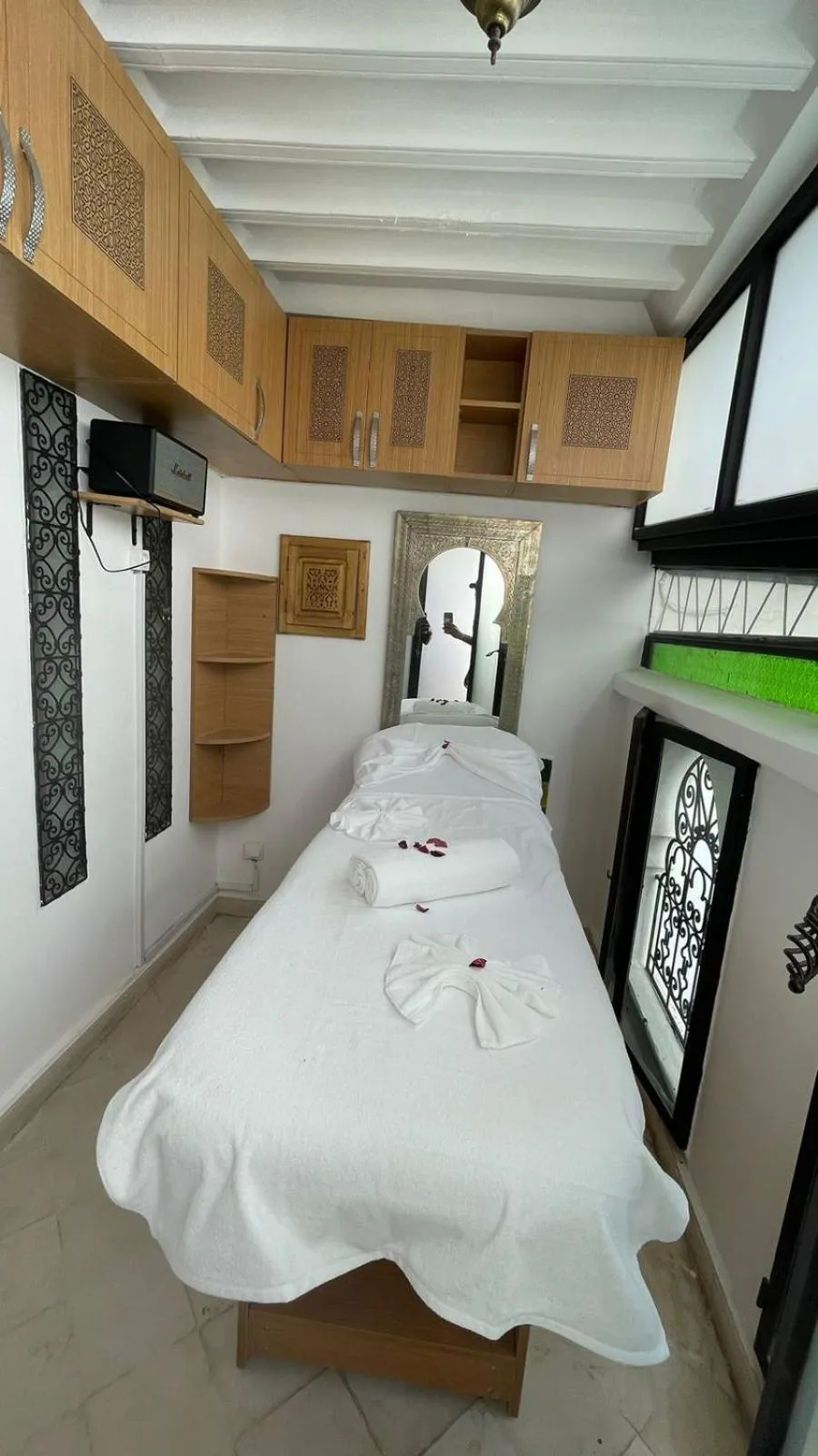 Bed in RIAD LUXE LOCATION le GRIZZLY