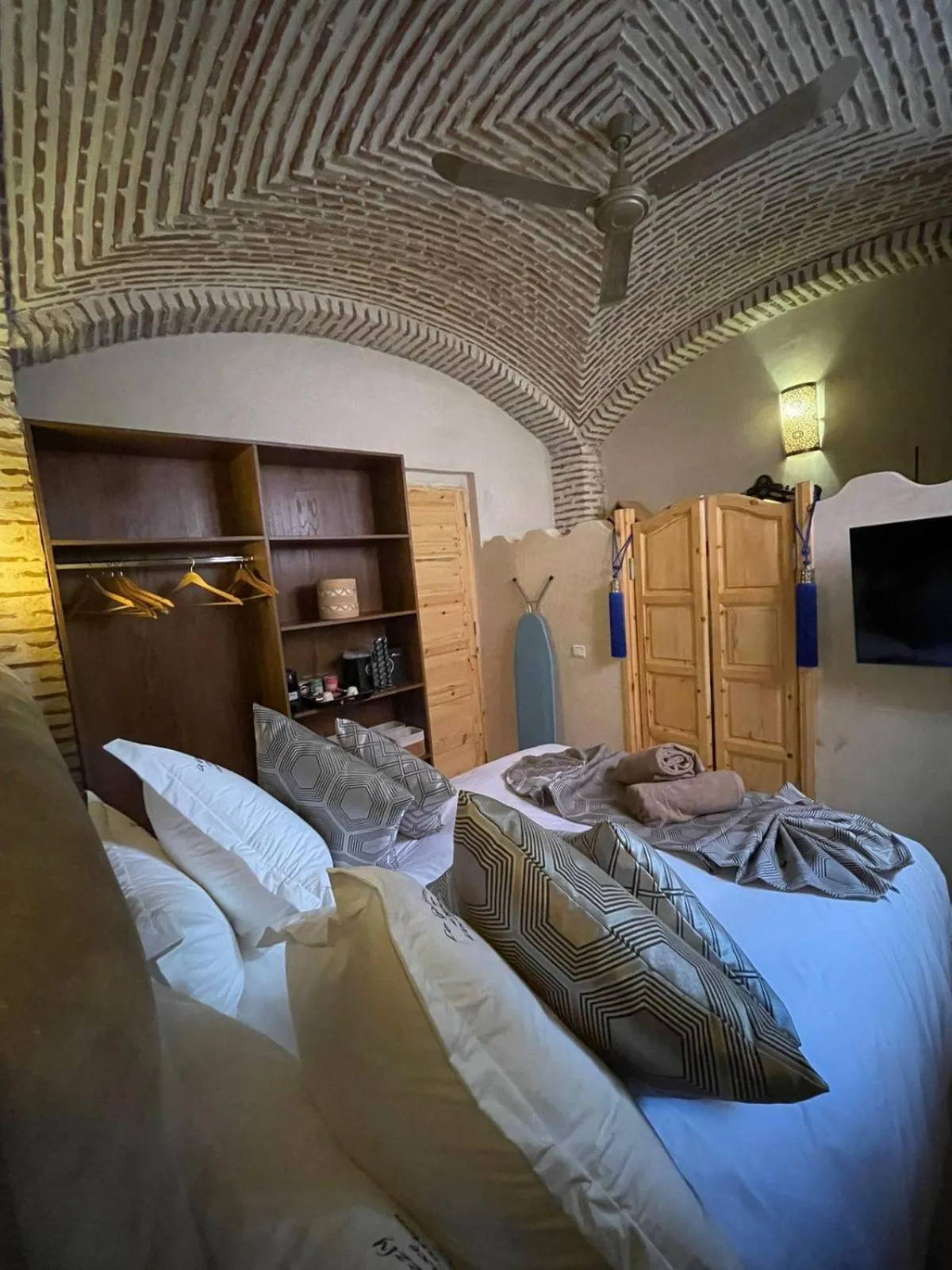 Bed in RIAD LUXE LOCATION le GRIZZLY
