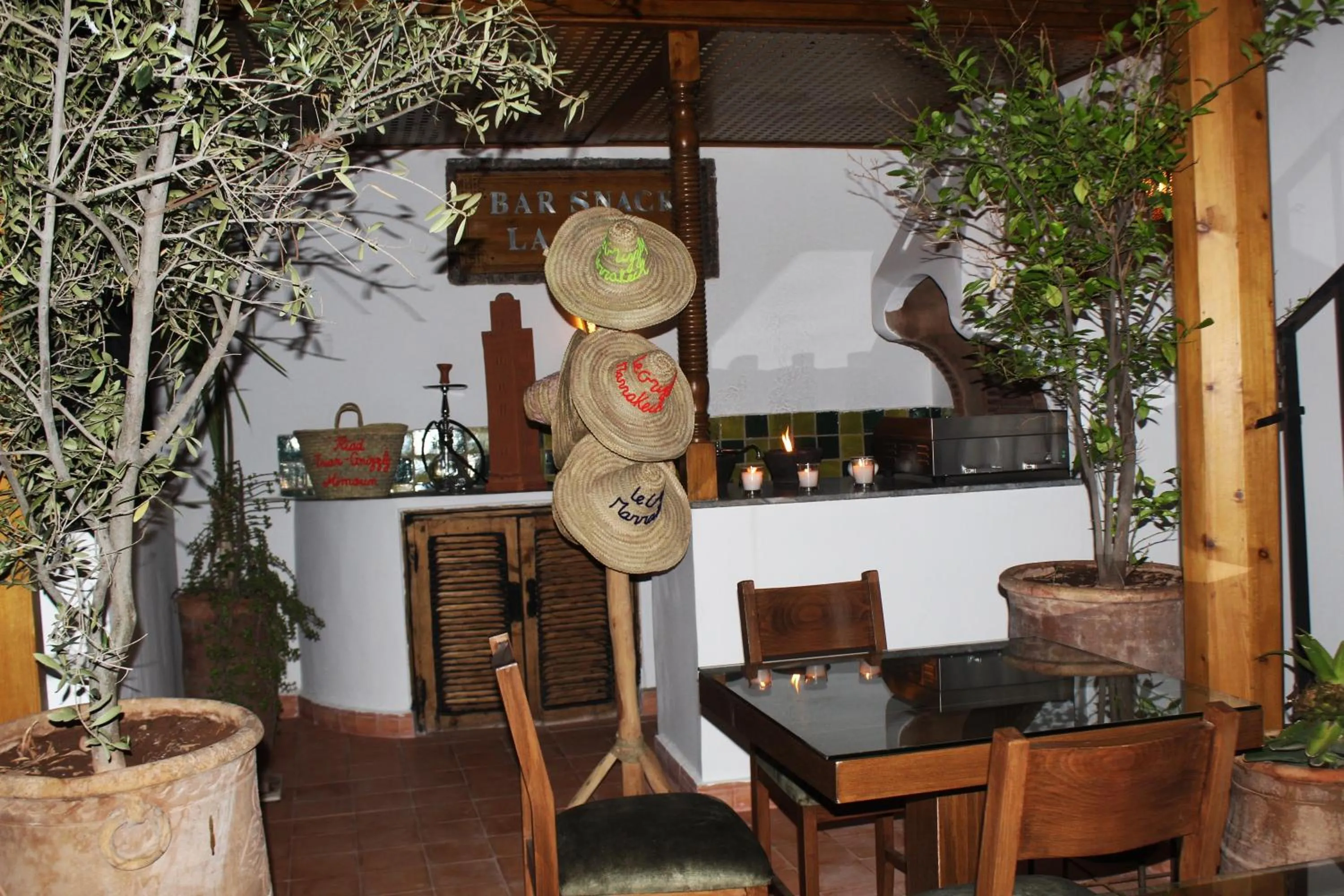 Nightclub / DJ in RIAD LUXE LOCATION le GRIZZLY