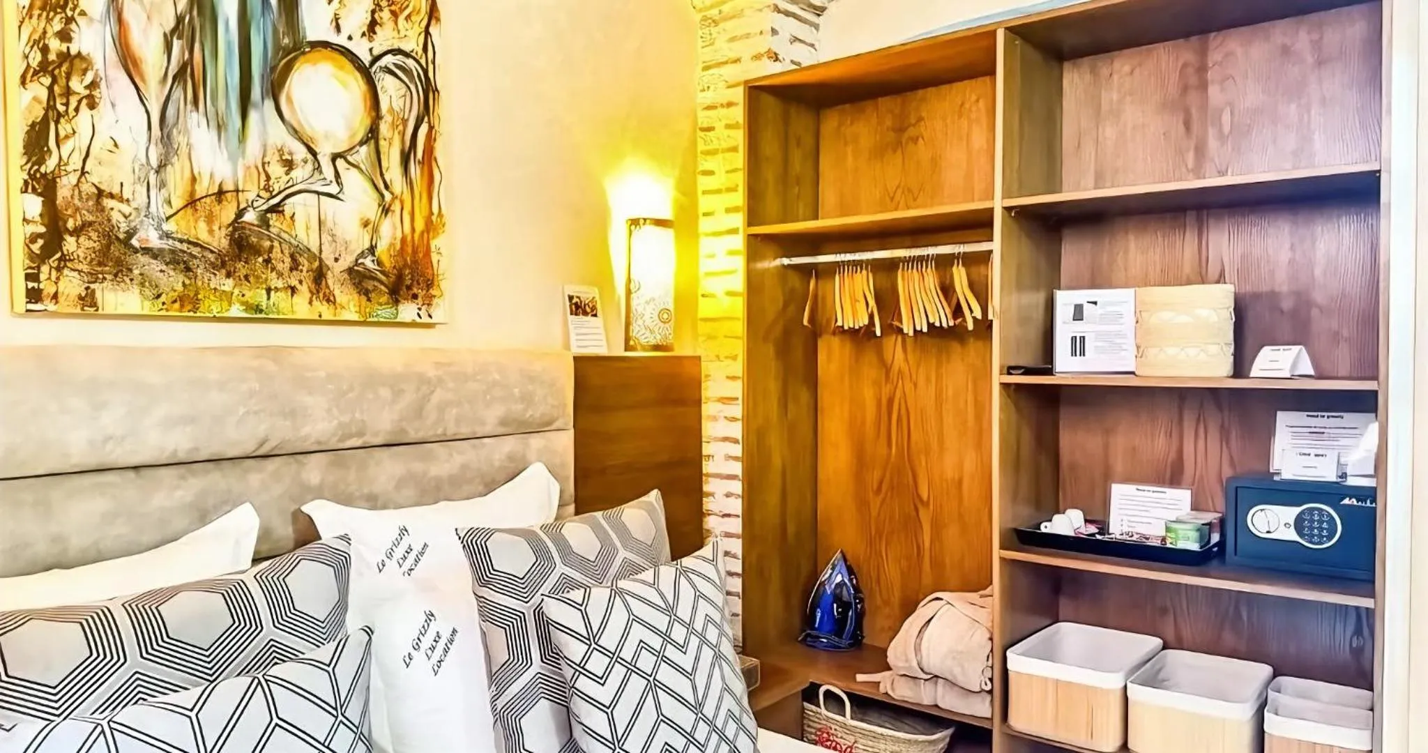Bed in RIAD LUXE LOCATION le GRIZZLY