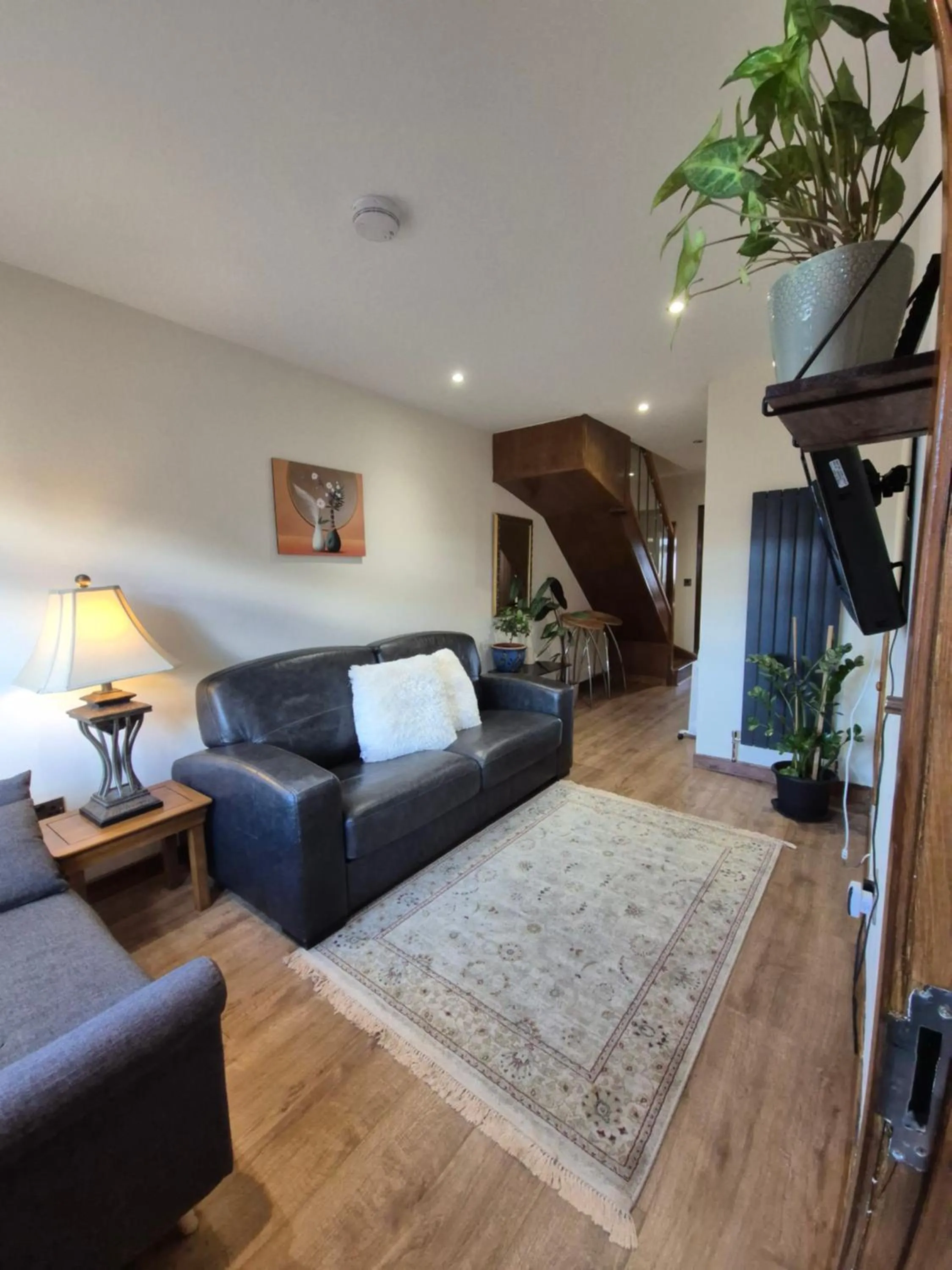 One-Bedroom Apartment in Self-catering extended family home