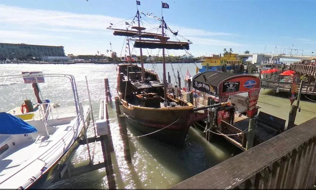 Beach Palms- Unit 102