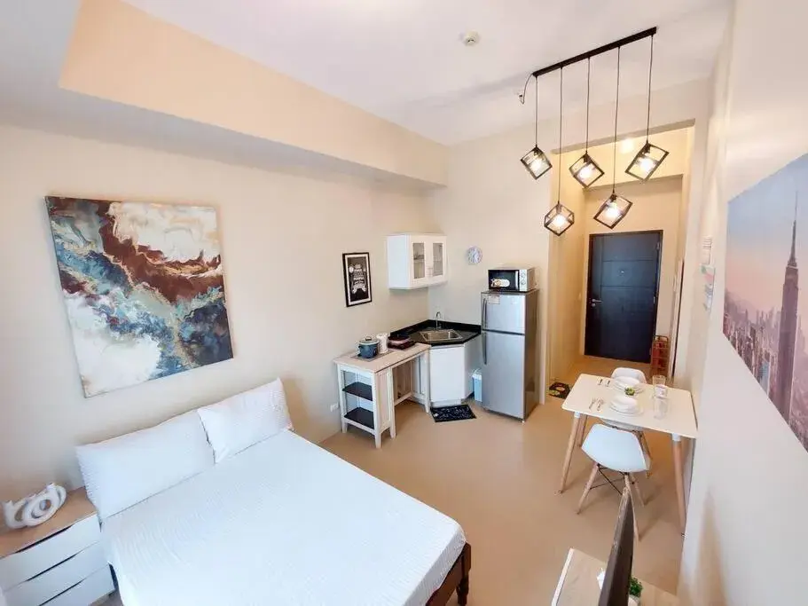 Bed in Heart of the City CDO Wifi Netflix Bed in Heart of the City CDO Wifi Netflix