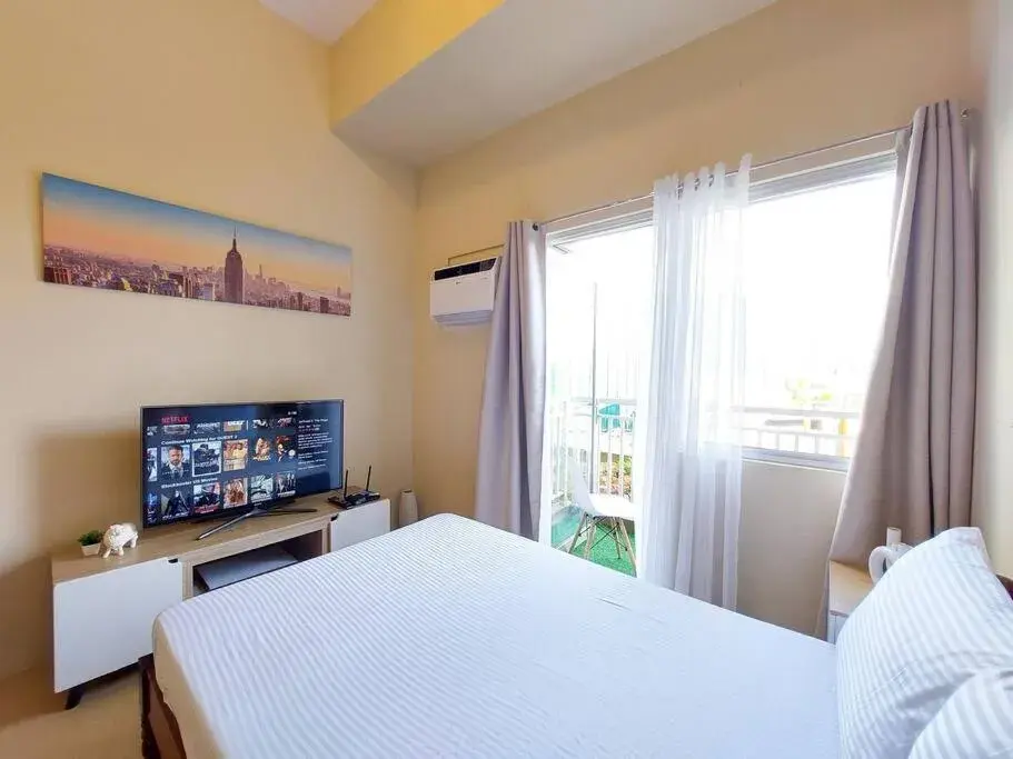 Bed in Heart of the City CDO Wifi Netflix Bed in Heart of the City CDO Wifi Netflix