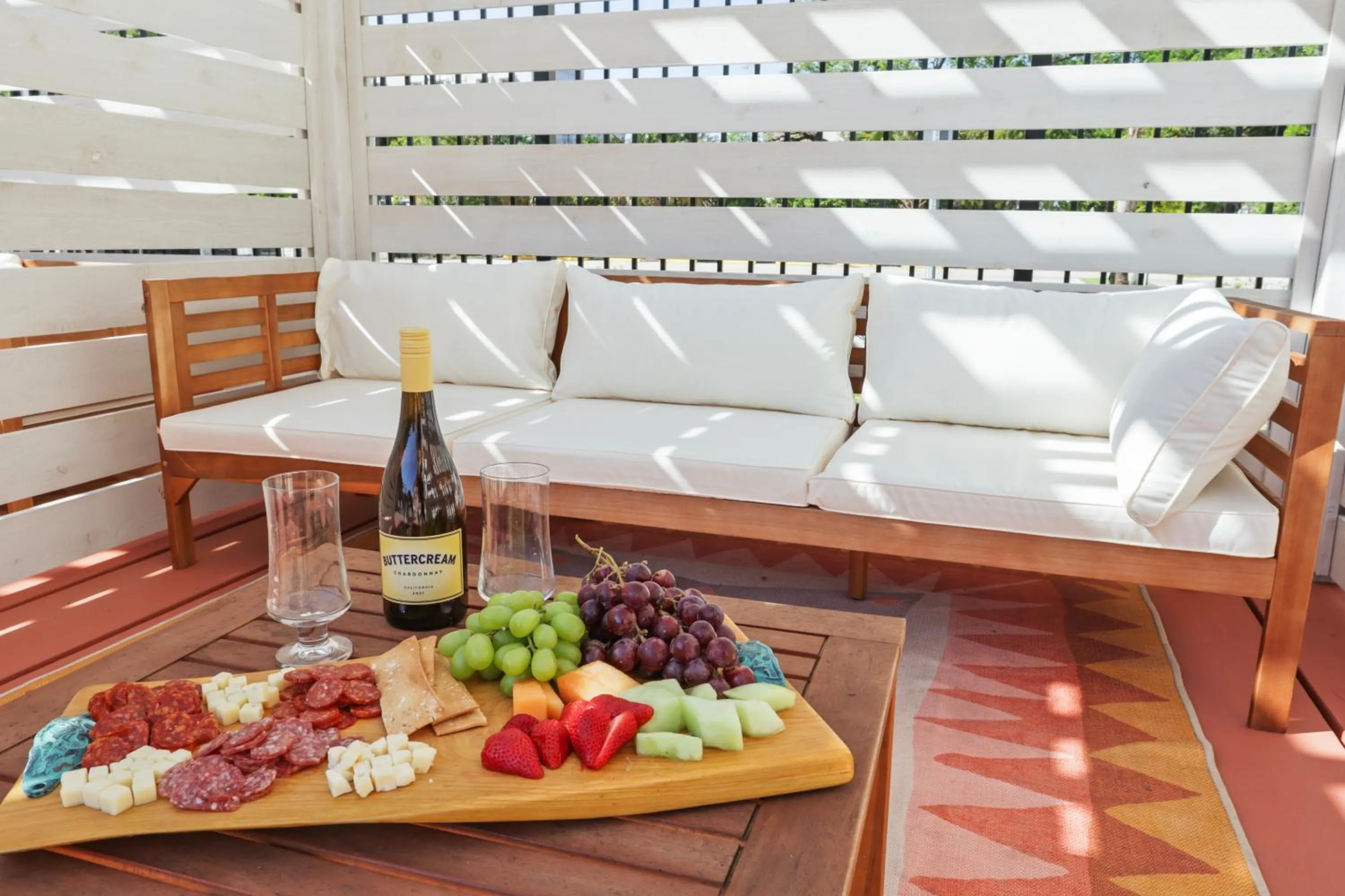 Seating area in Bywater Suite Hotel