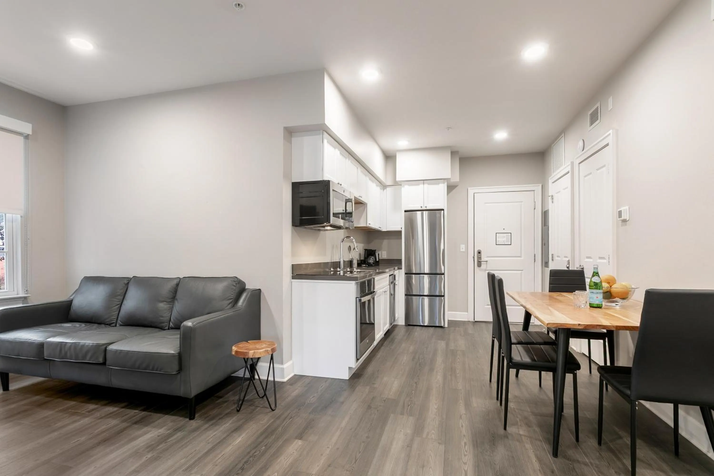 Dining area in Bywater Suite Hotel