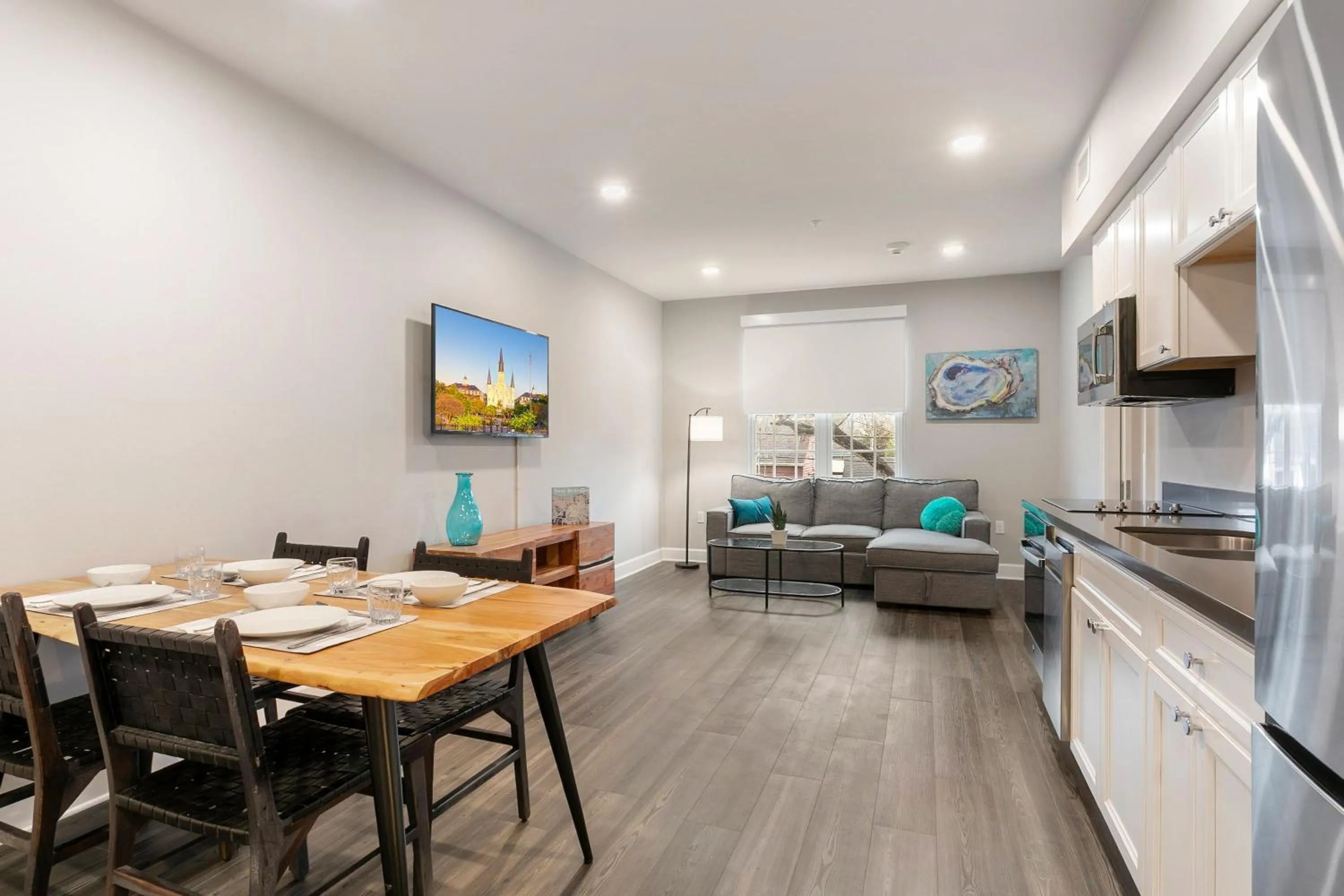 Dining area in Bywater Suite Hotel