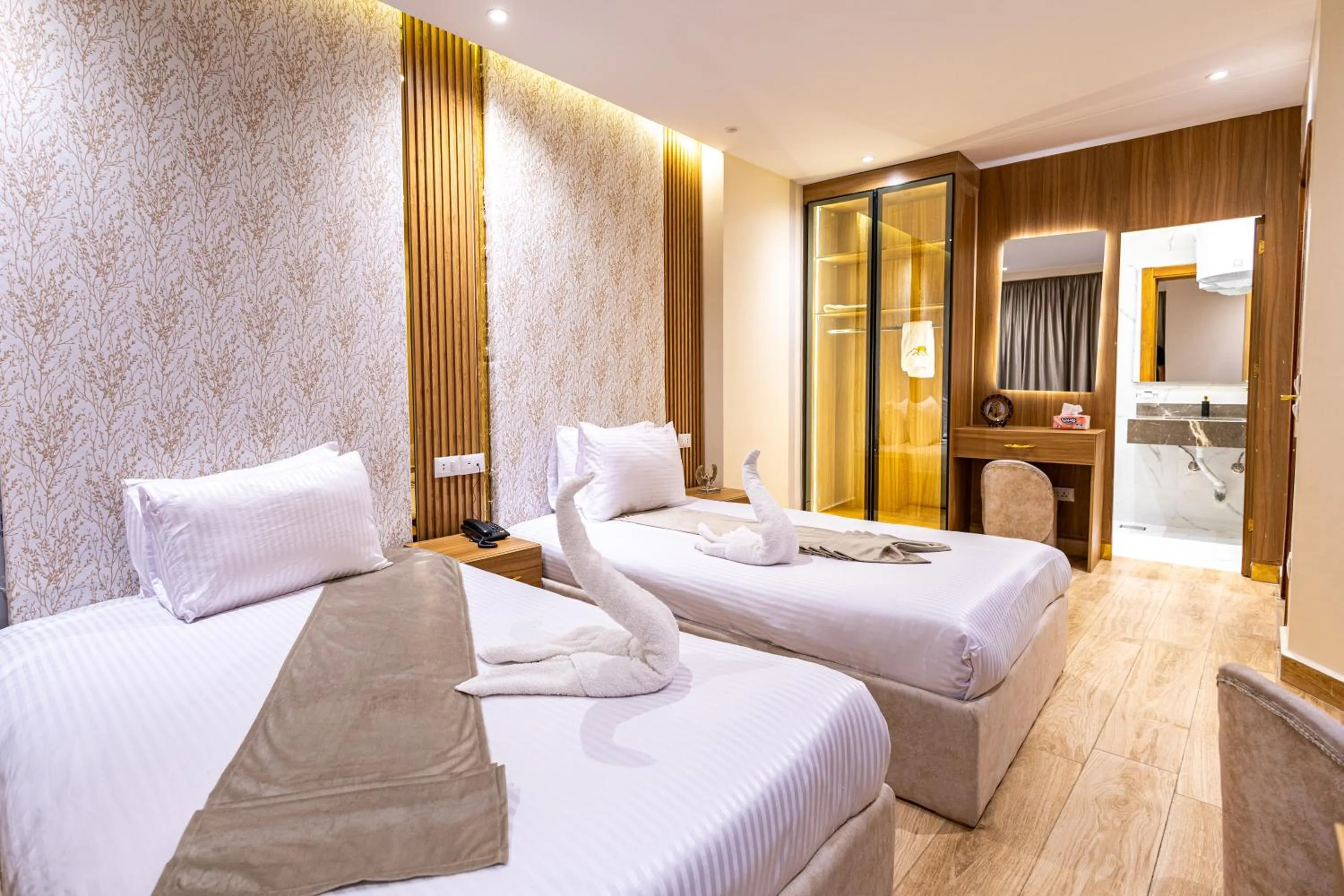 Bed in Pyramids sunrise inn