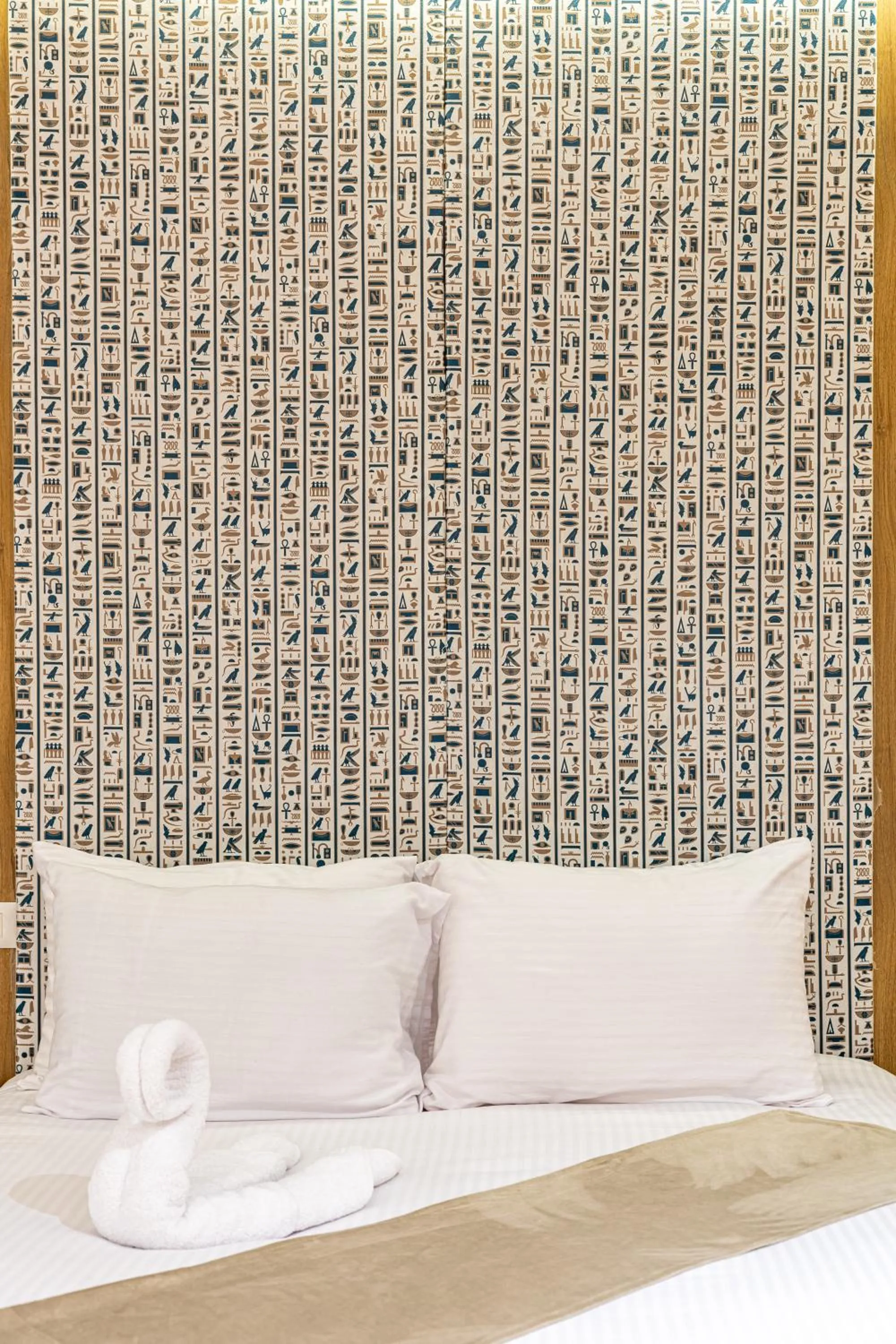 Bed in Pyramids sunrise inn