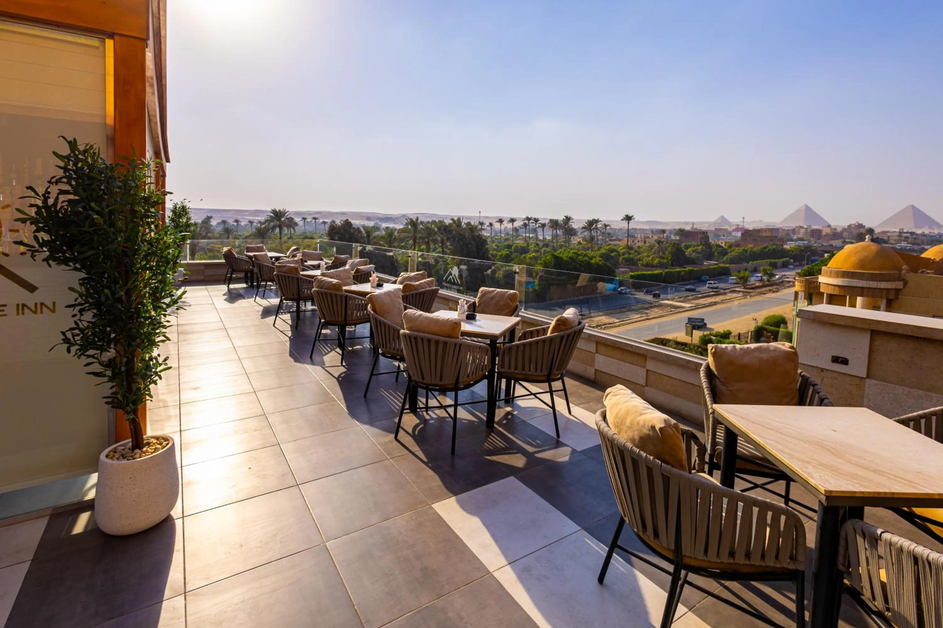 Natural landscape in Pyramids sunrise inn