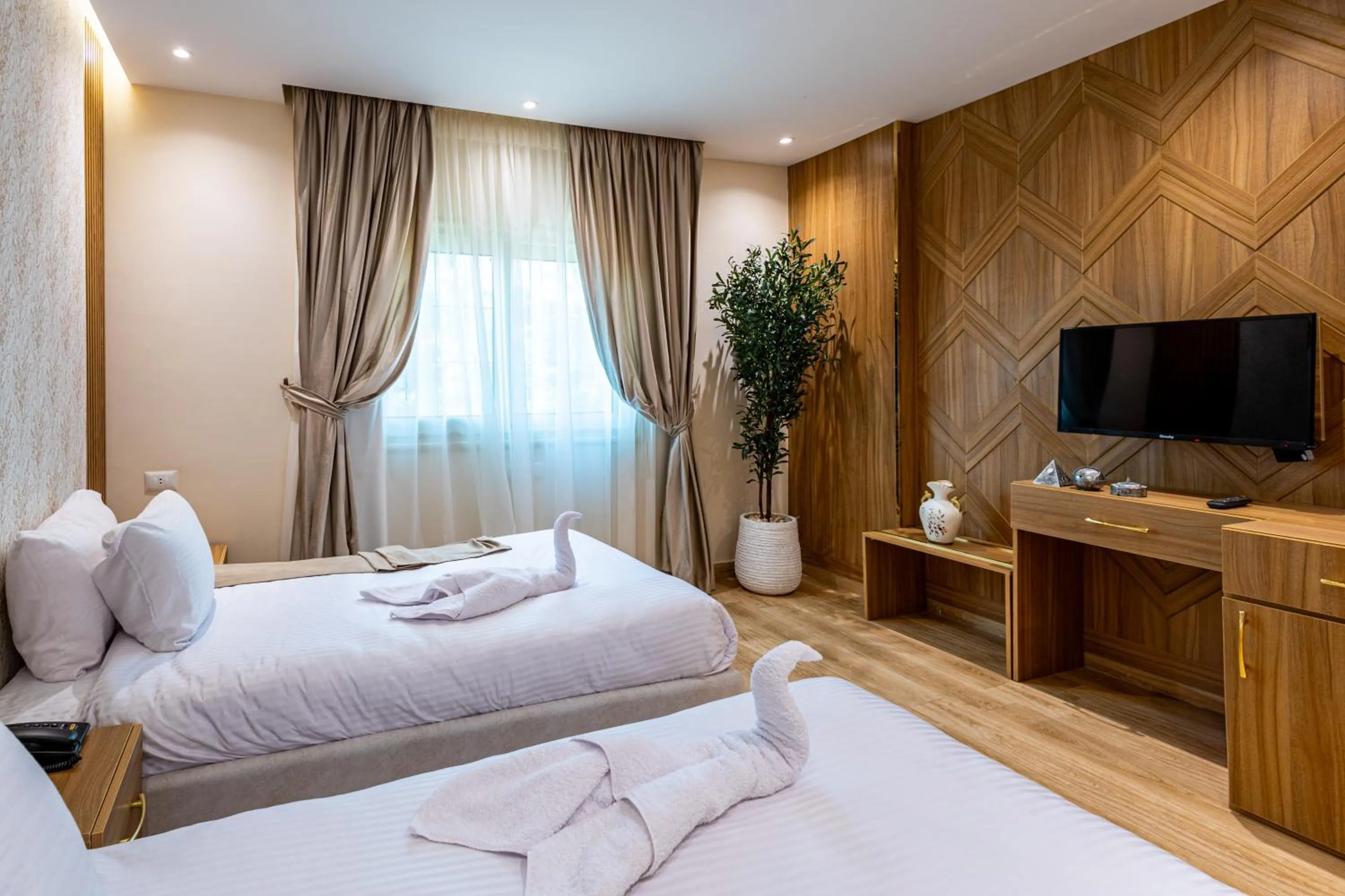 Bedroom, Bed in Pyramids sunrise inn