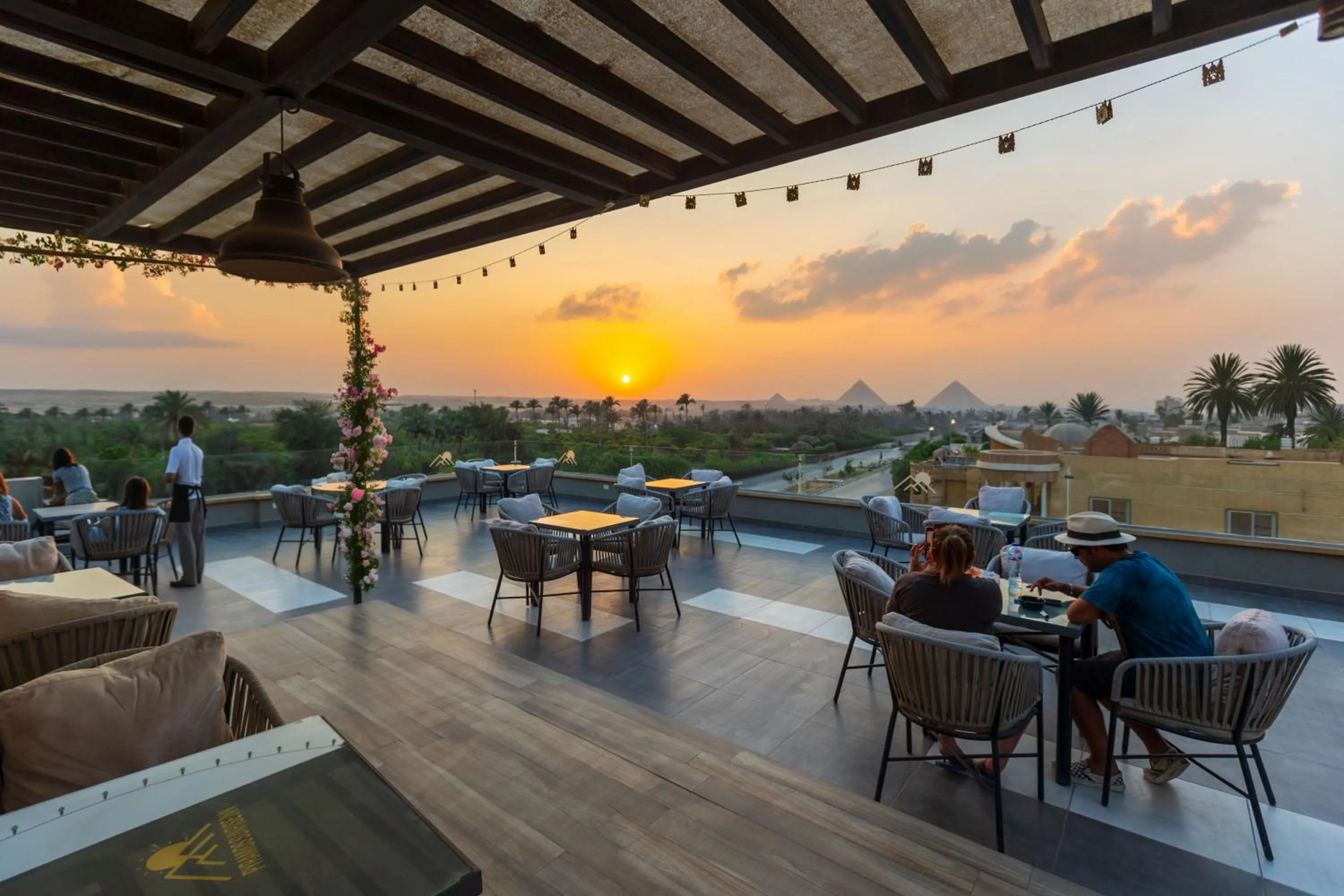 Natural landscape in Pyramids sunrise inn