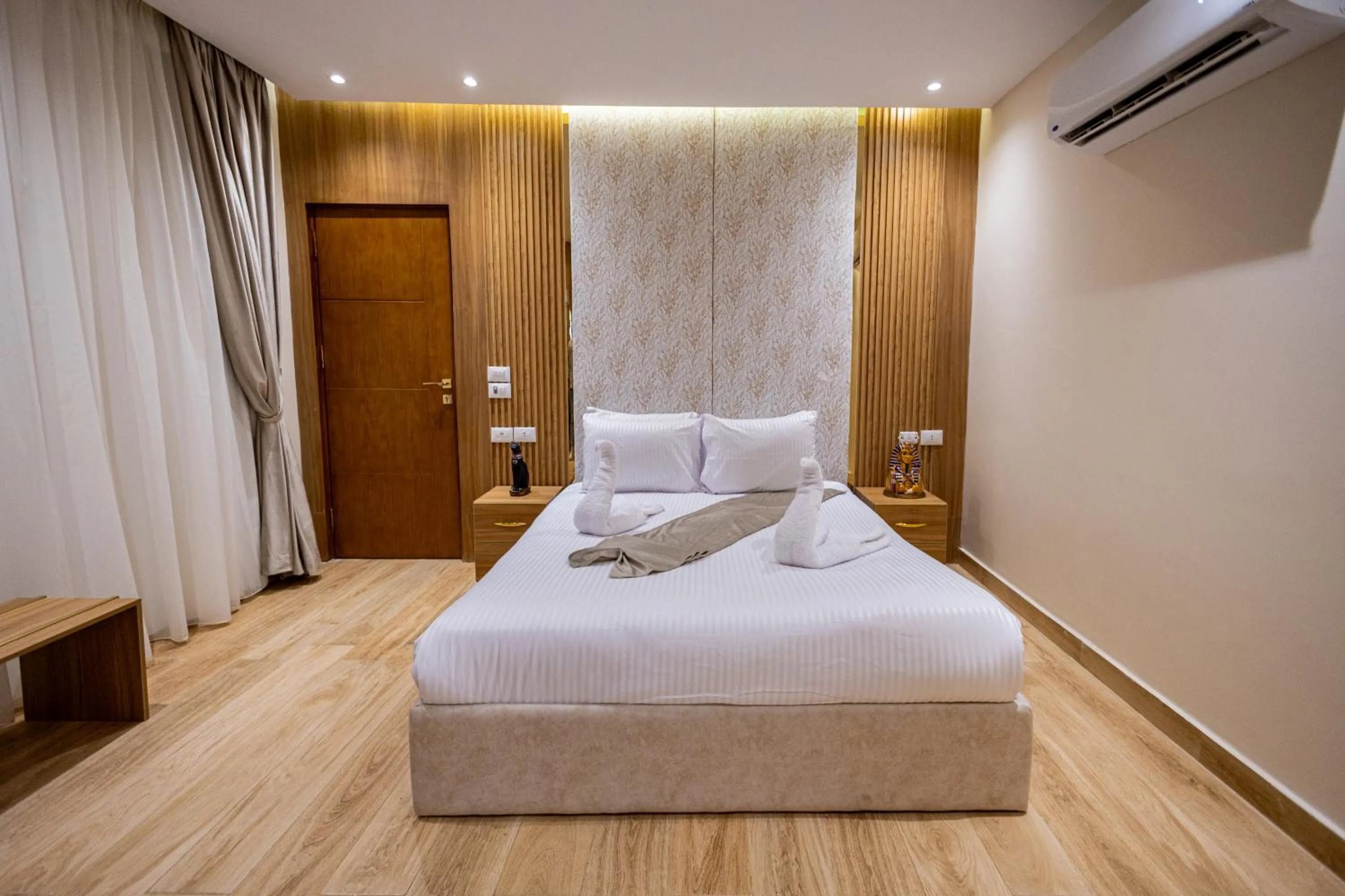 Bed in Pyramids sunrise inn