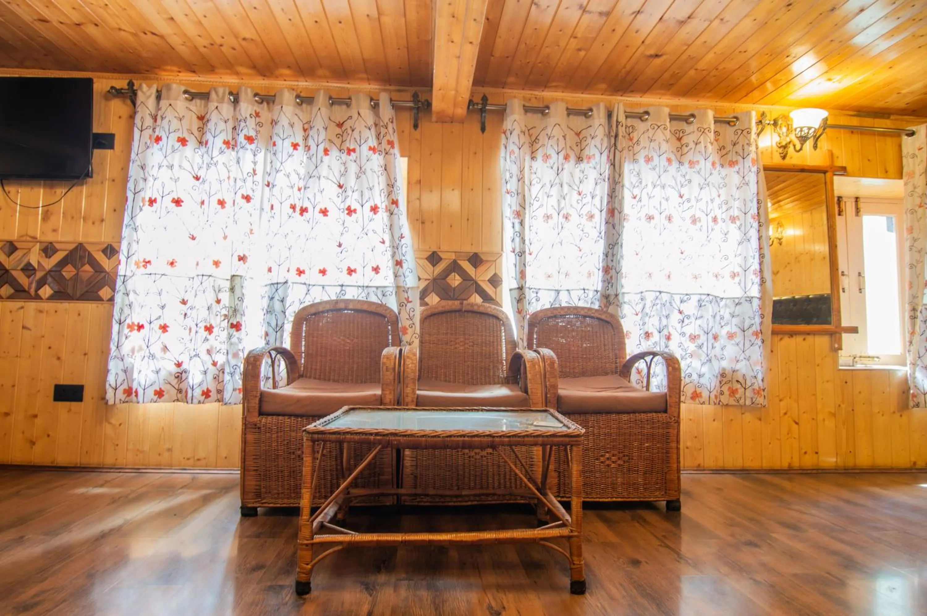 Family in Kashmir house pahalgam