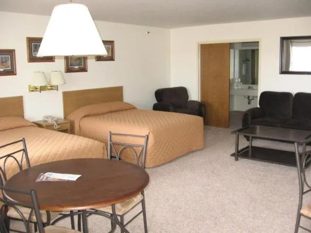 Living room in Little Bear Motel