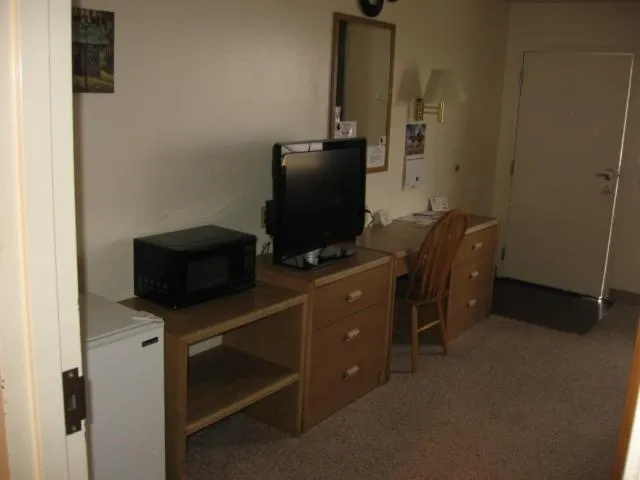 TV and multimedia in Little Bear Motel