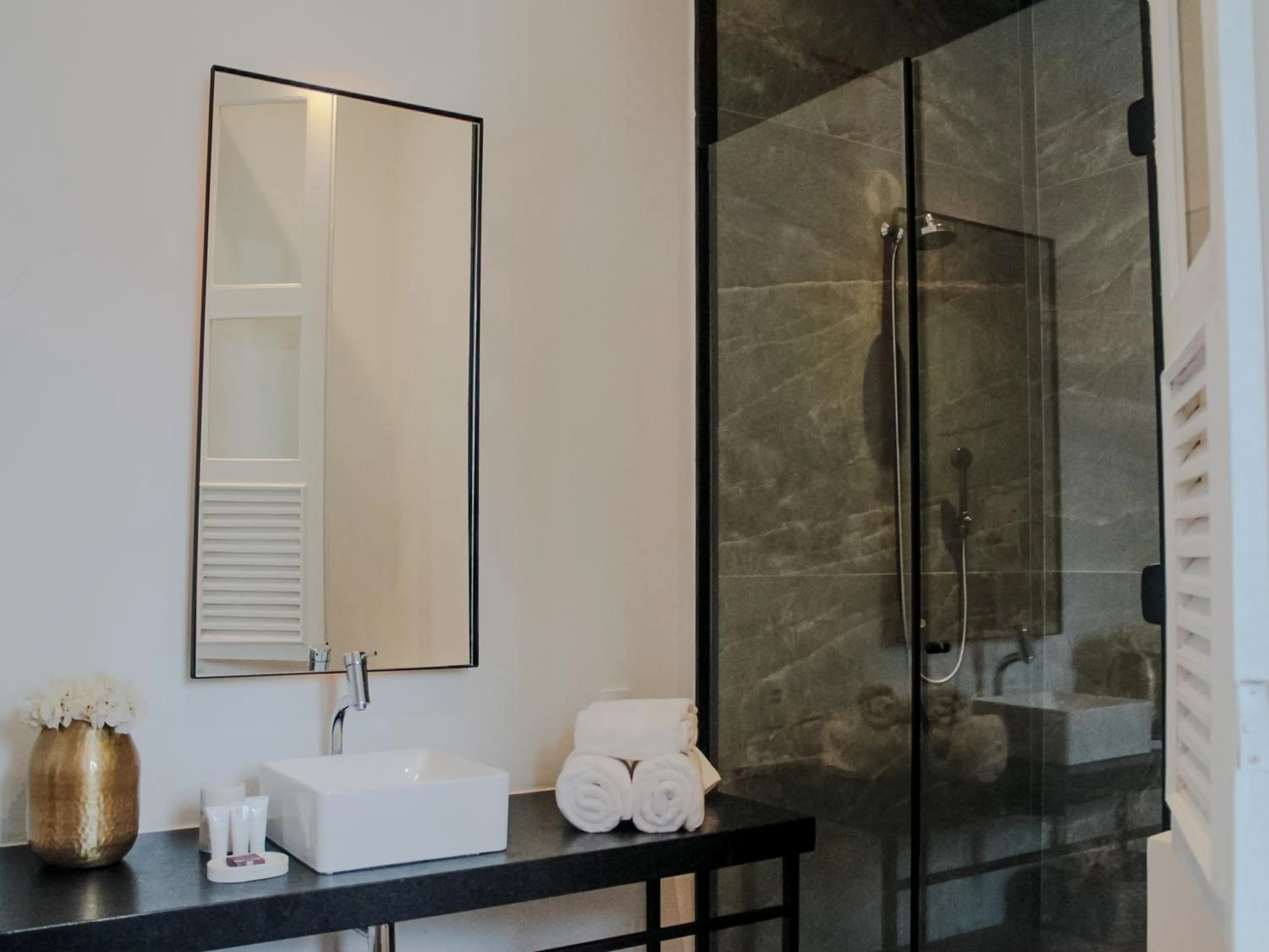 Bathroom in Boutique Hotel Castelinho