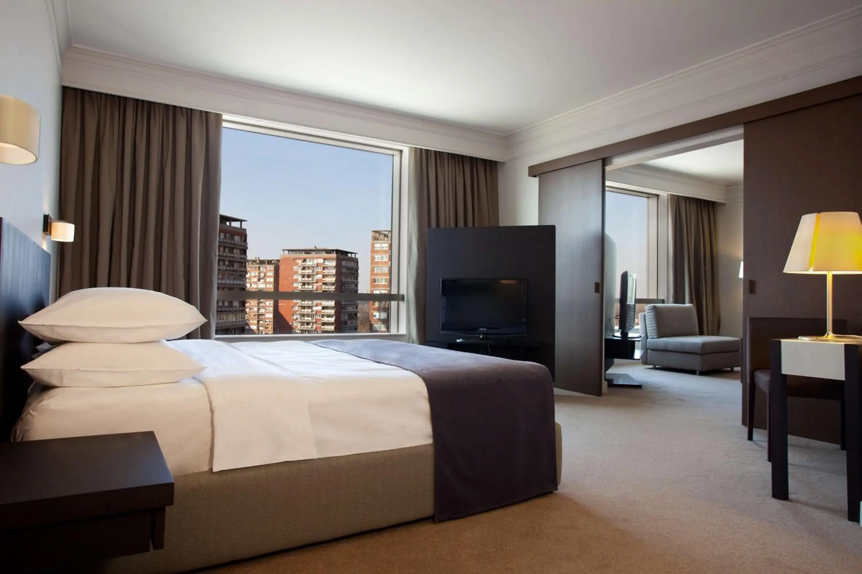 Photo of the whole room, Bed in Hyatt Regency Belgrade Photo of the whole room, Bed in Hyatt Regency Belgrade