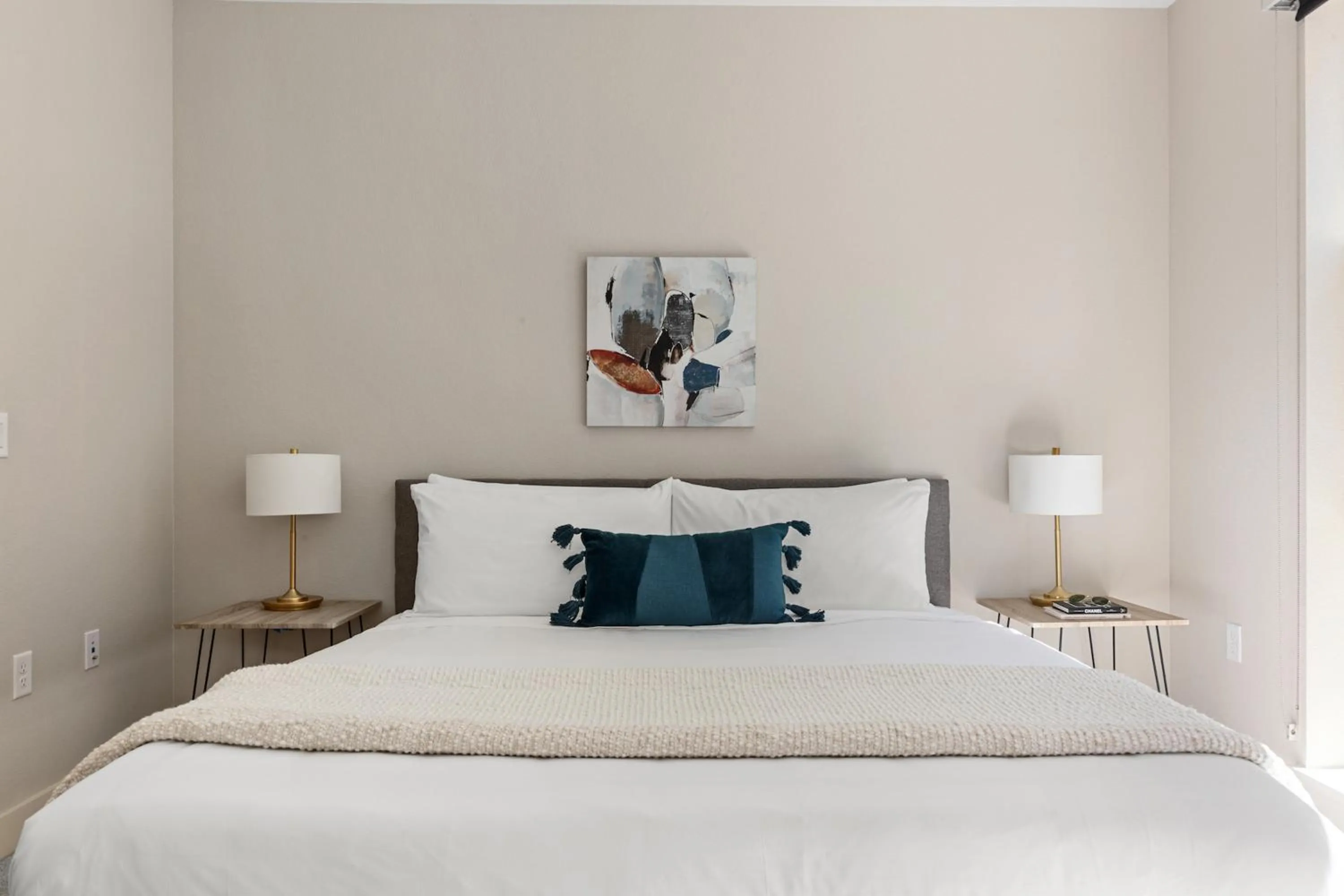 Bed in Kasa RiNo Denver