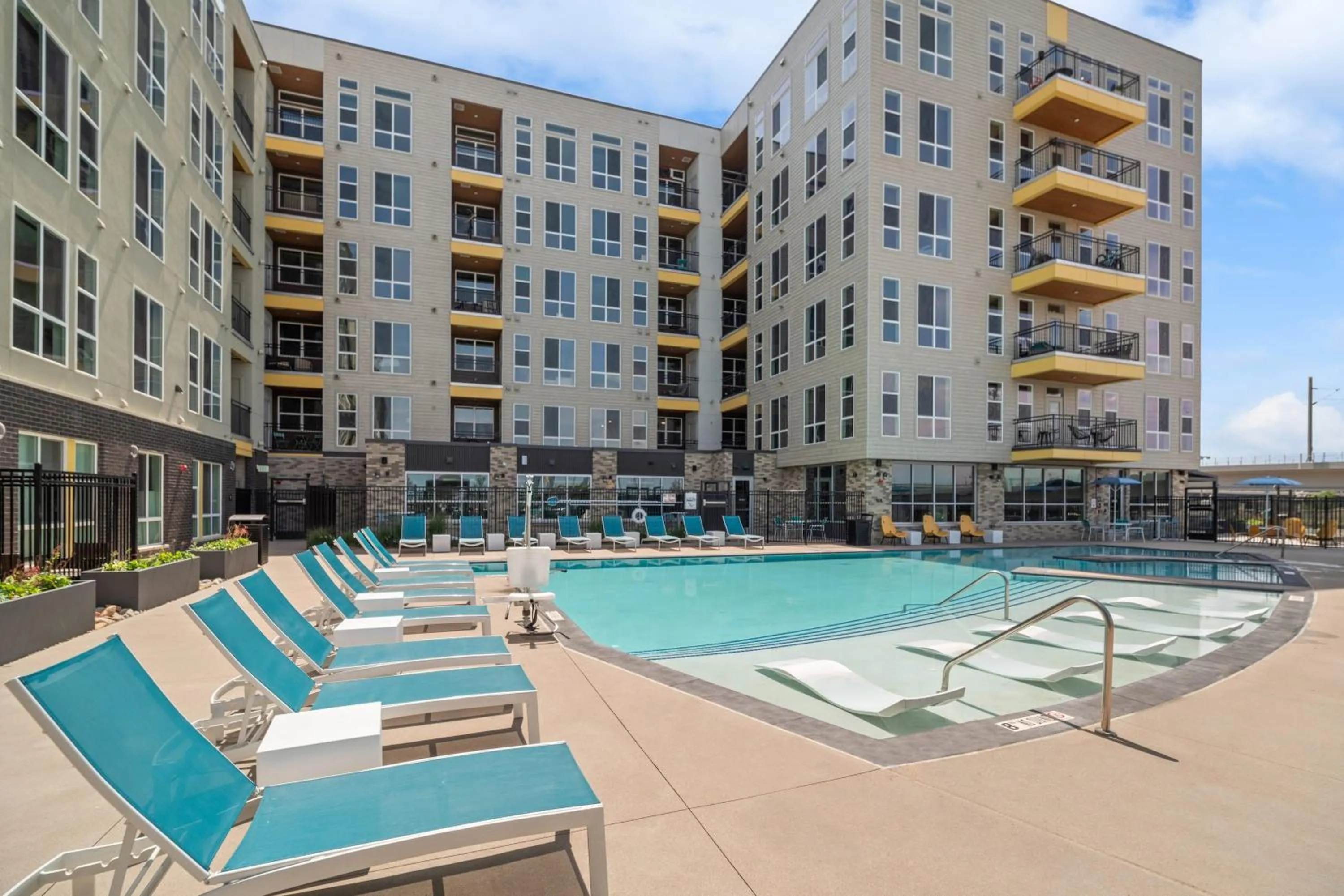 Swimming pool in Kasa Rino Denver