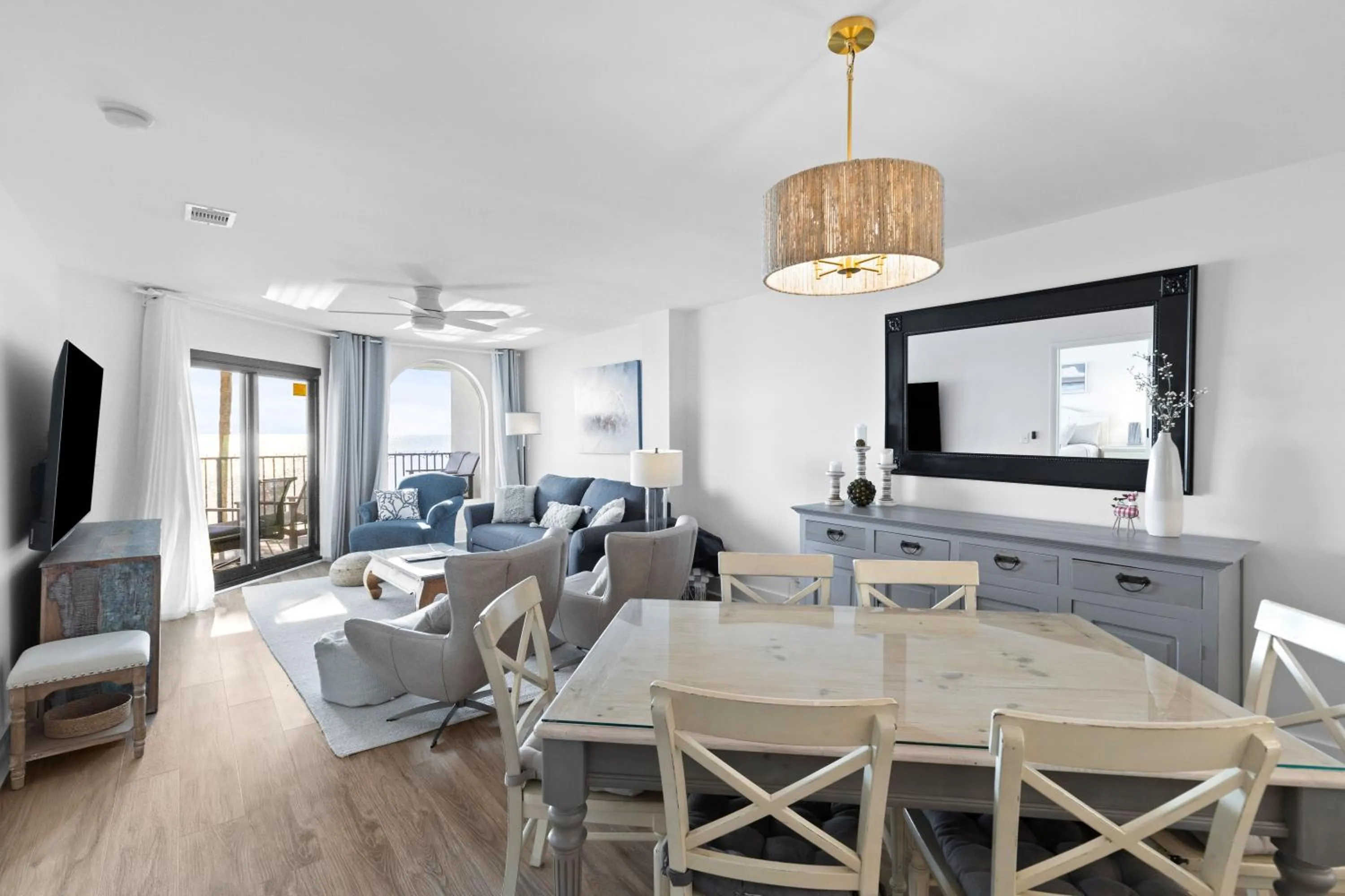 Seascape 315 - Oceanfront Condo Overlooking Pool