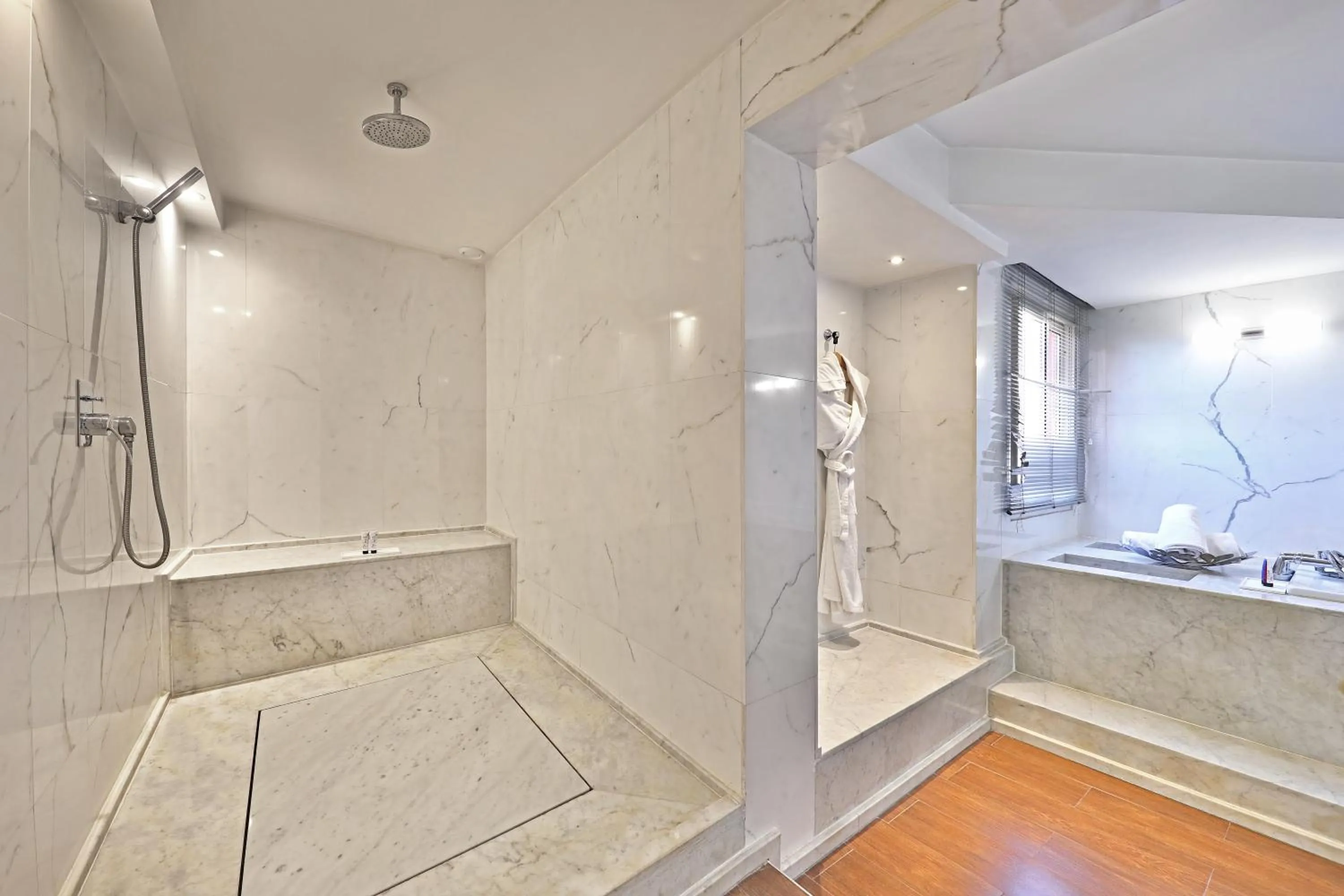 Bathroom in Bab Hotel