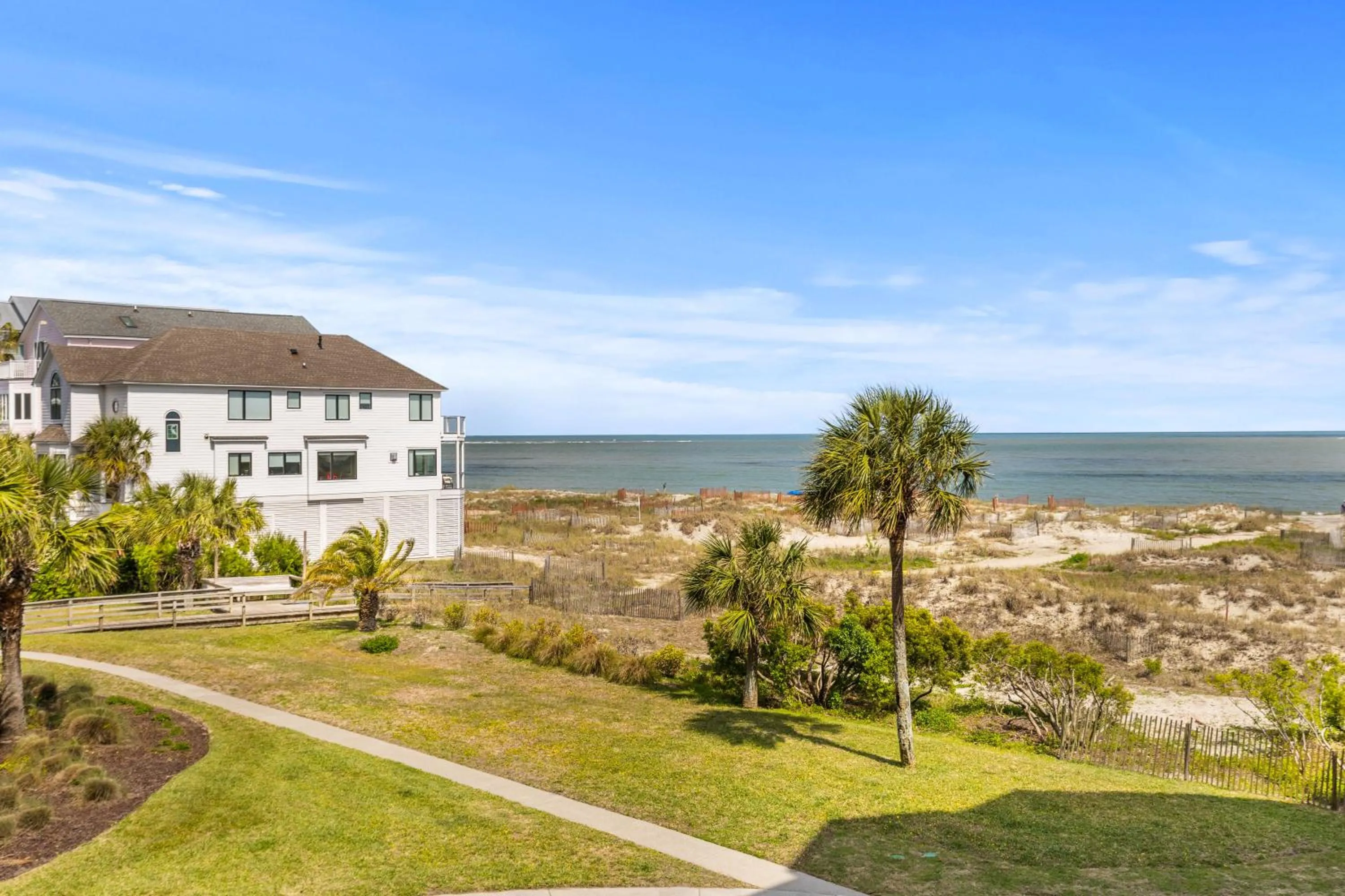 Summer House 204 - Newly Renovated! Ocean View!