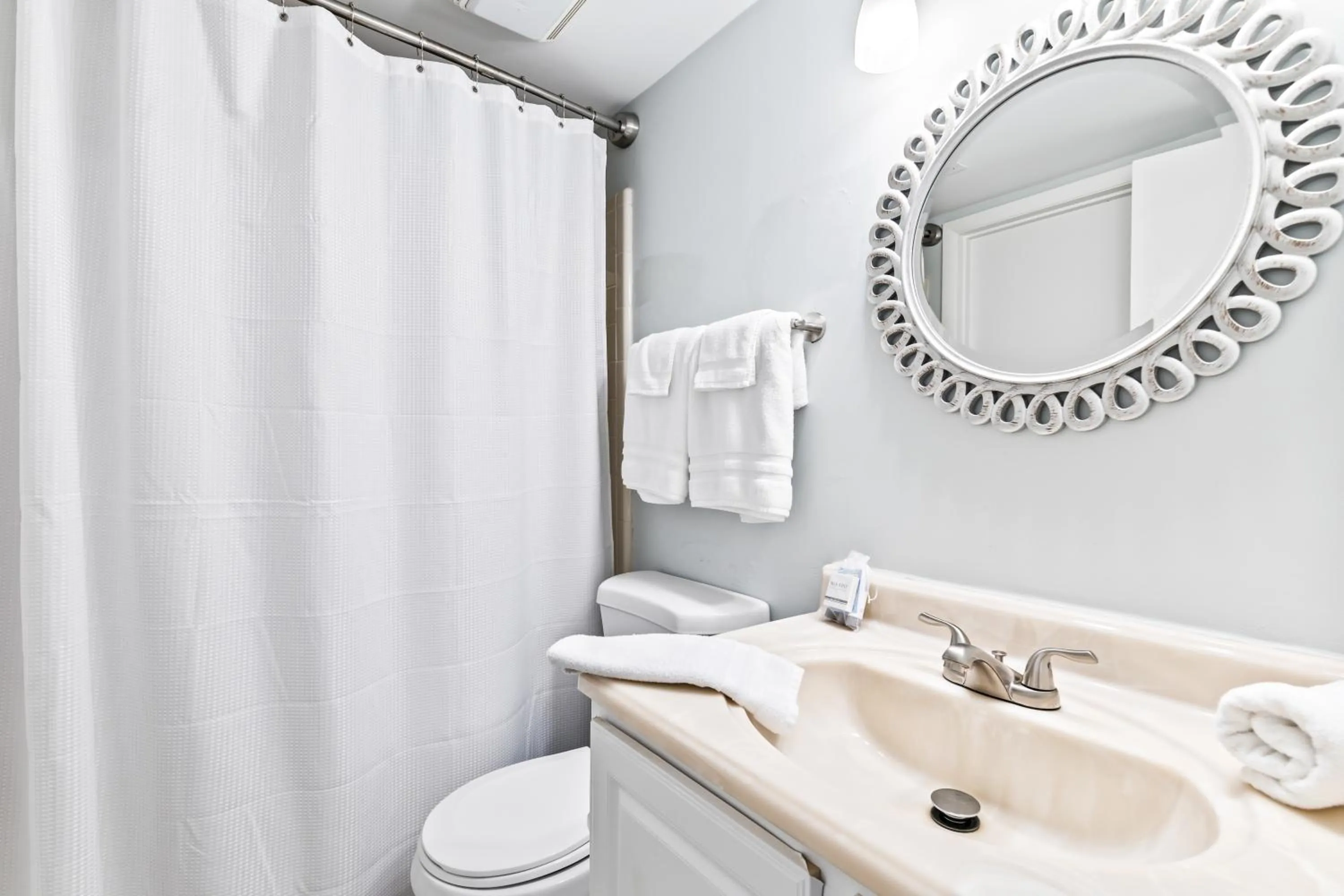 Bathroom in Mariner's Walk 10F - Charming Oceanview! Two-Story Villa!
