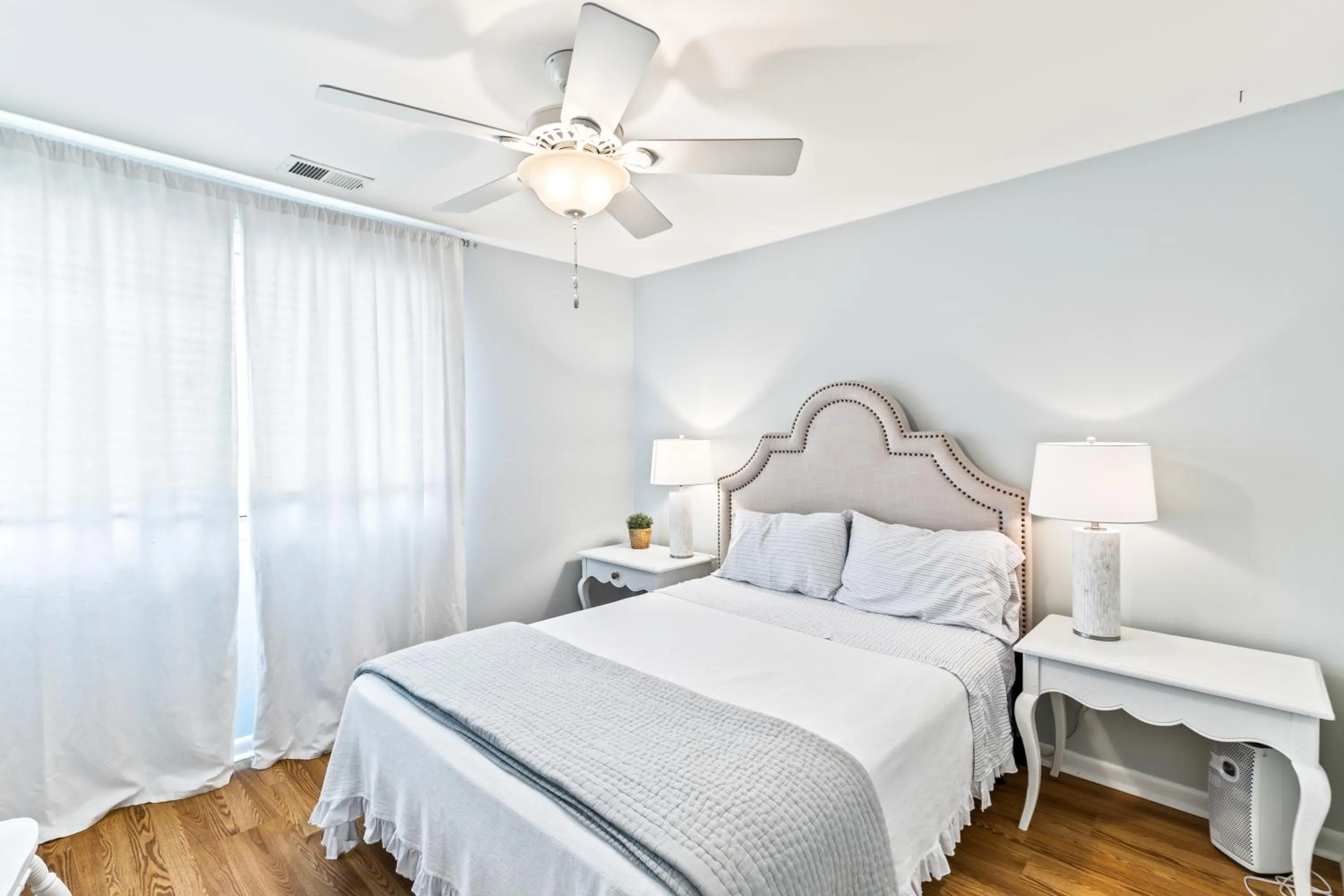 Bedroom, Bed in Mariner's Walk 10F - Charming Oceanview! Two-Story Villa!