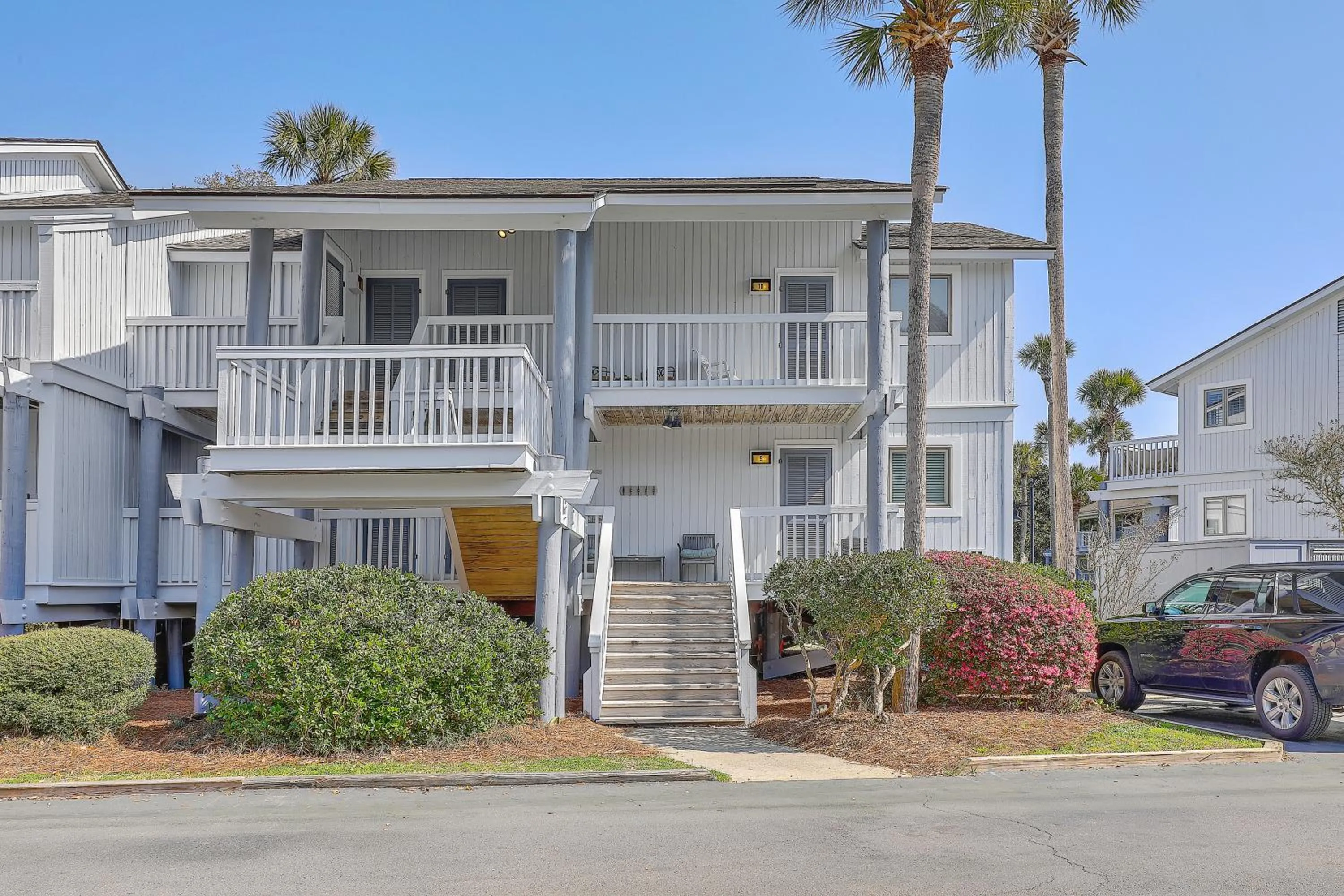 Property building in Lagoon Villa 9 - Superb Villa by Pool! Short Walk to Beach