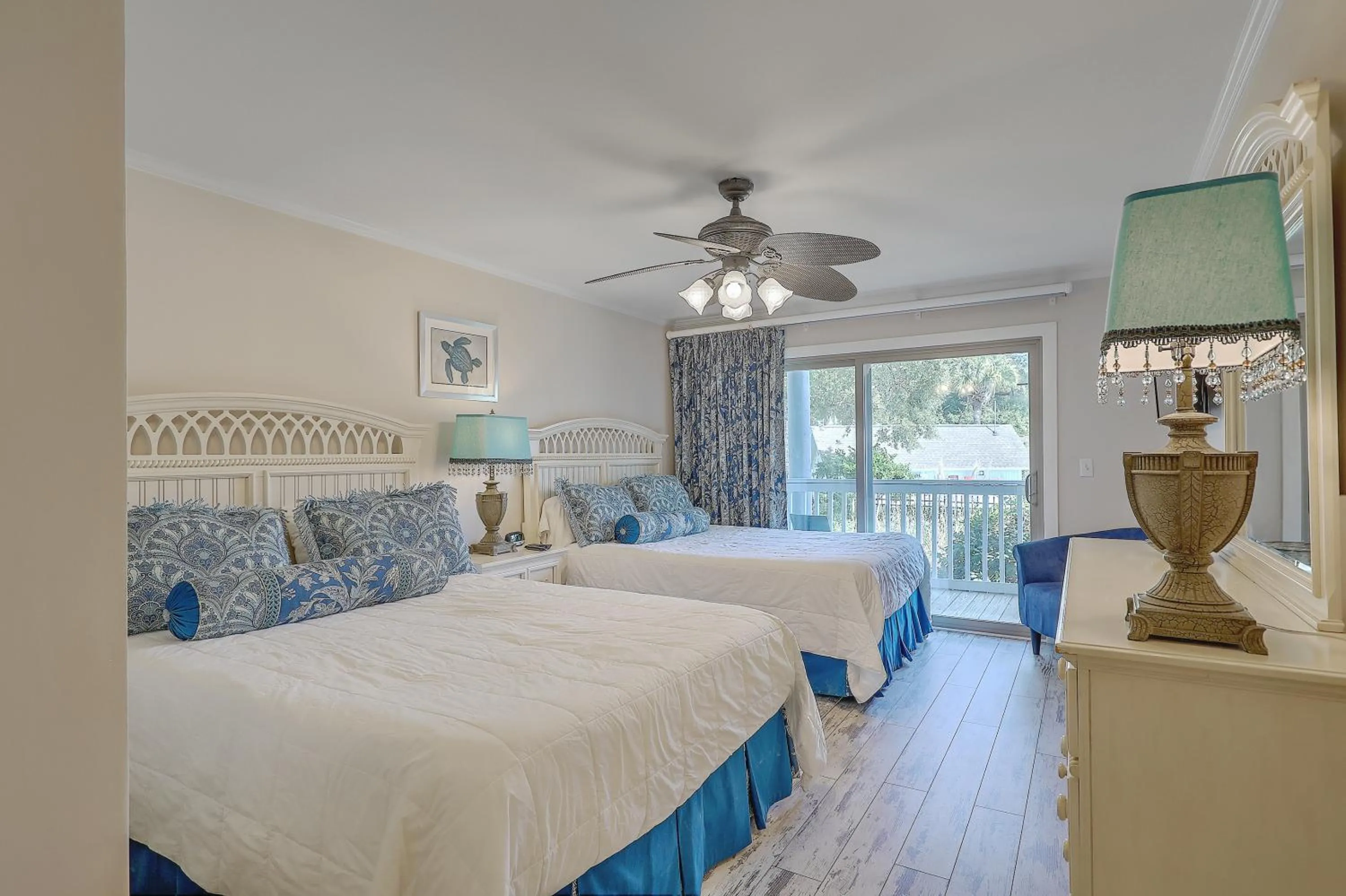 Bedroom, Bed in Lagoon Villa 9 - Superb Villa by Pool! Short Walk to Beach