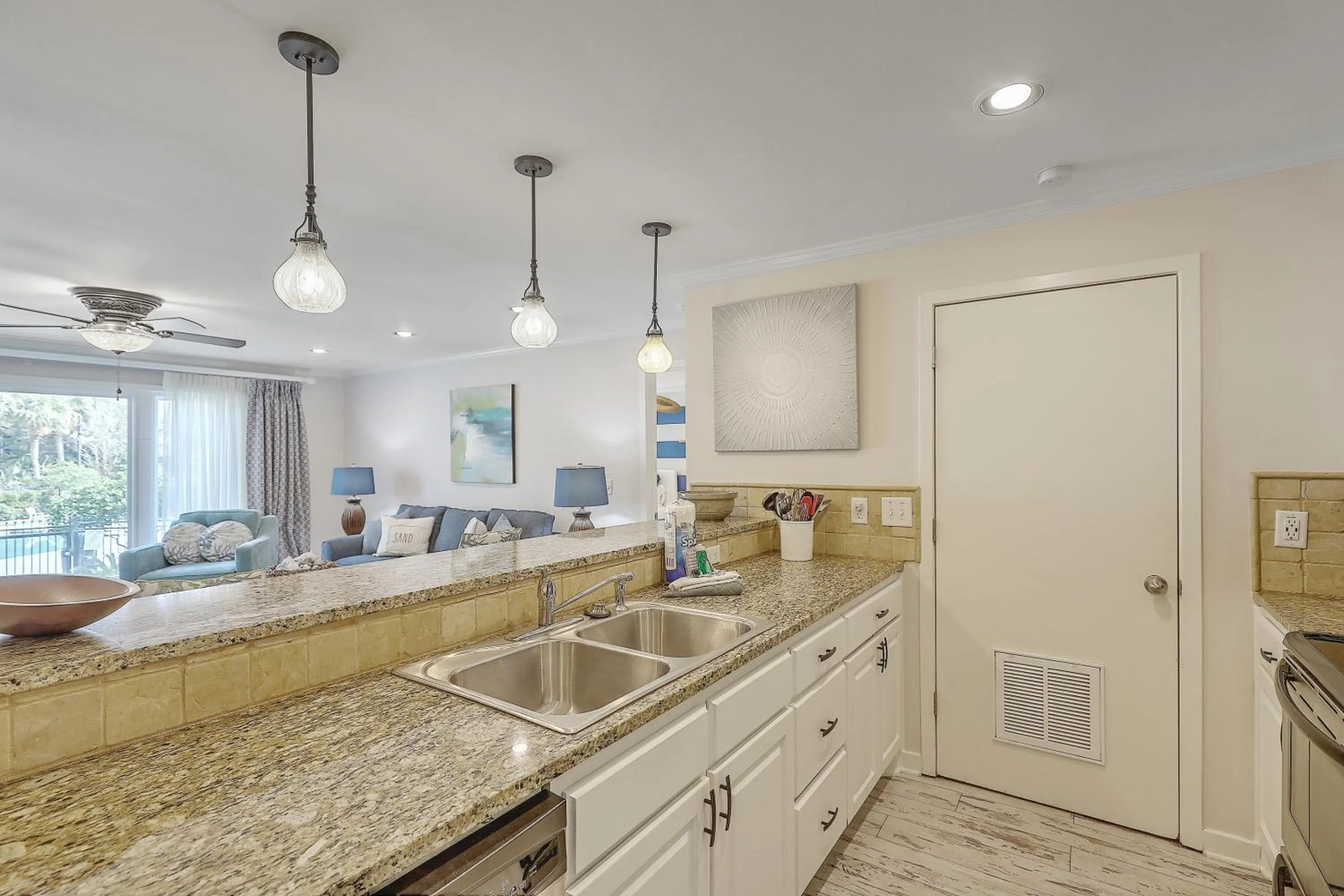 Kitchen or kitchenette in Lagoon Villa 9 - Superb Villa by Pool! Short Walk to Beach