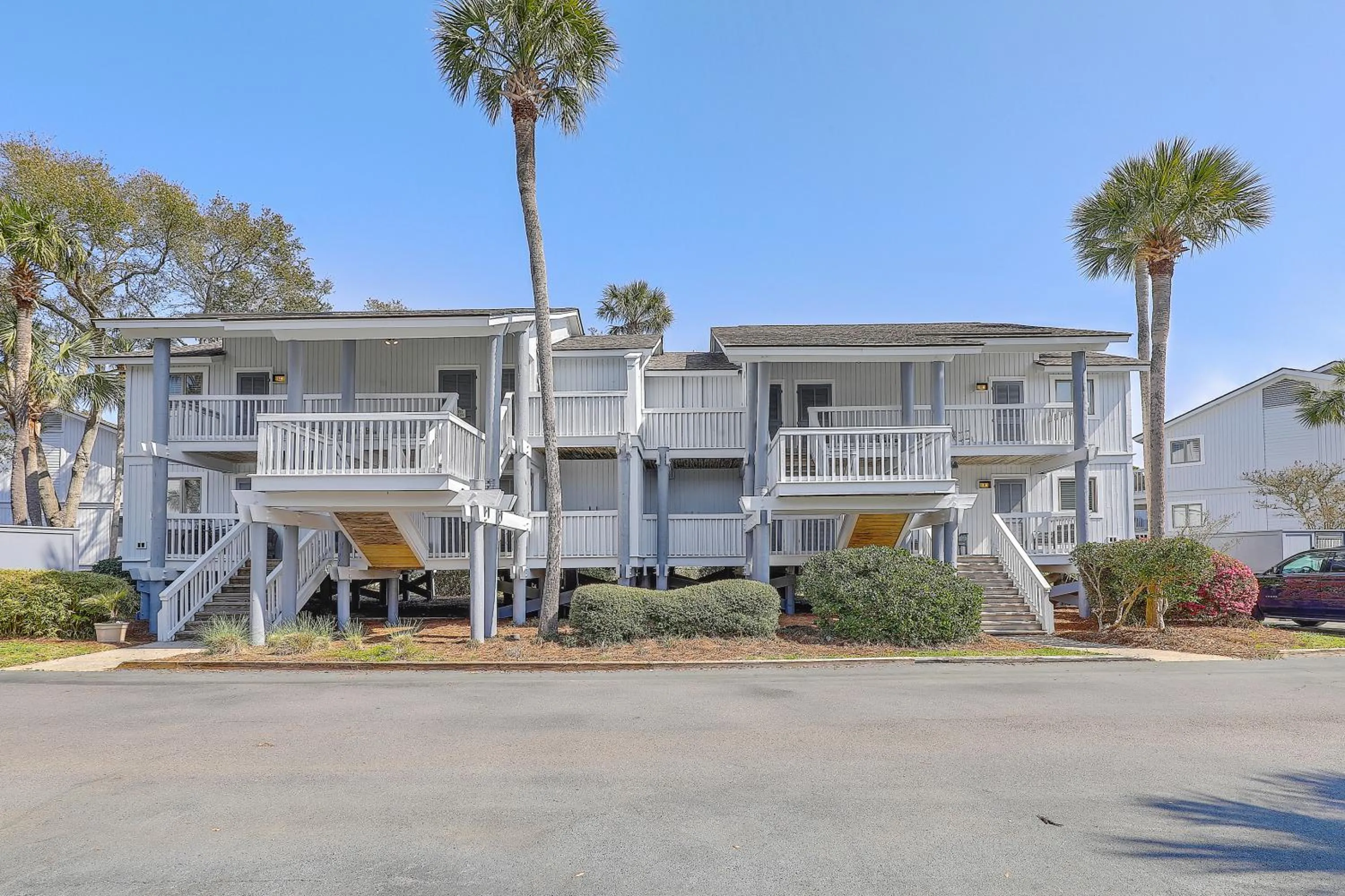 Property building in Lagoon Villa 9 - Superb Villa by Pool! Short Walk to Beach