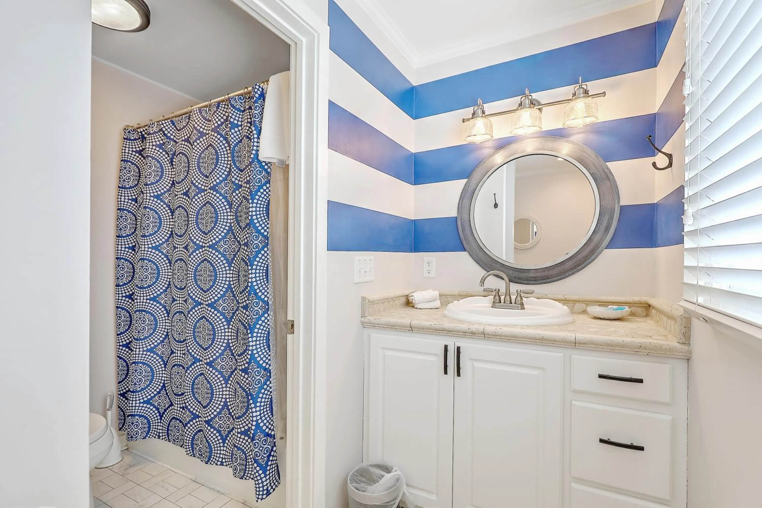 Bathroom in Lagoon Villa 9 - Superb Villa by Pool! Short Walk to Beach