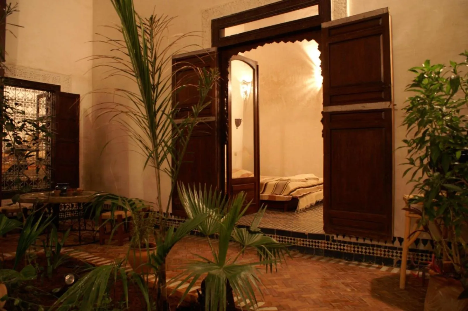 Photo of the whole room in Riad Felloussia