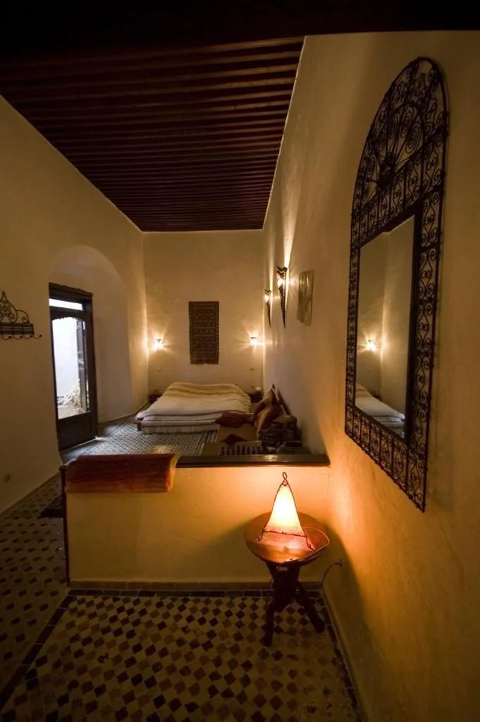 Photo of the whole room, Bed in Riad Felloussia