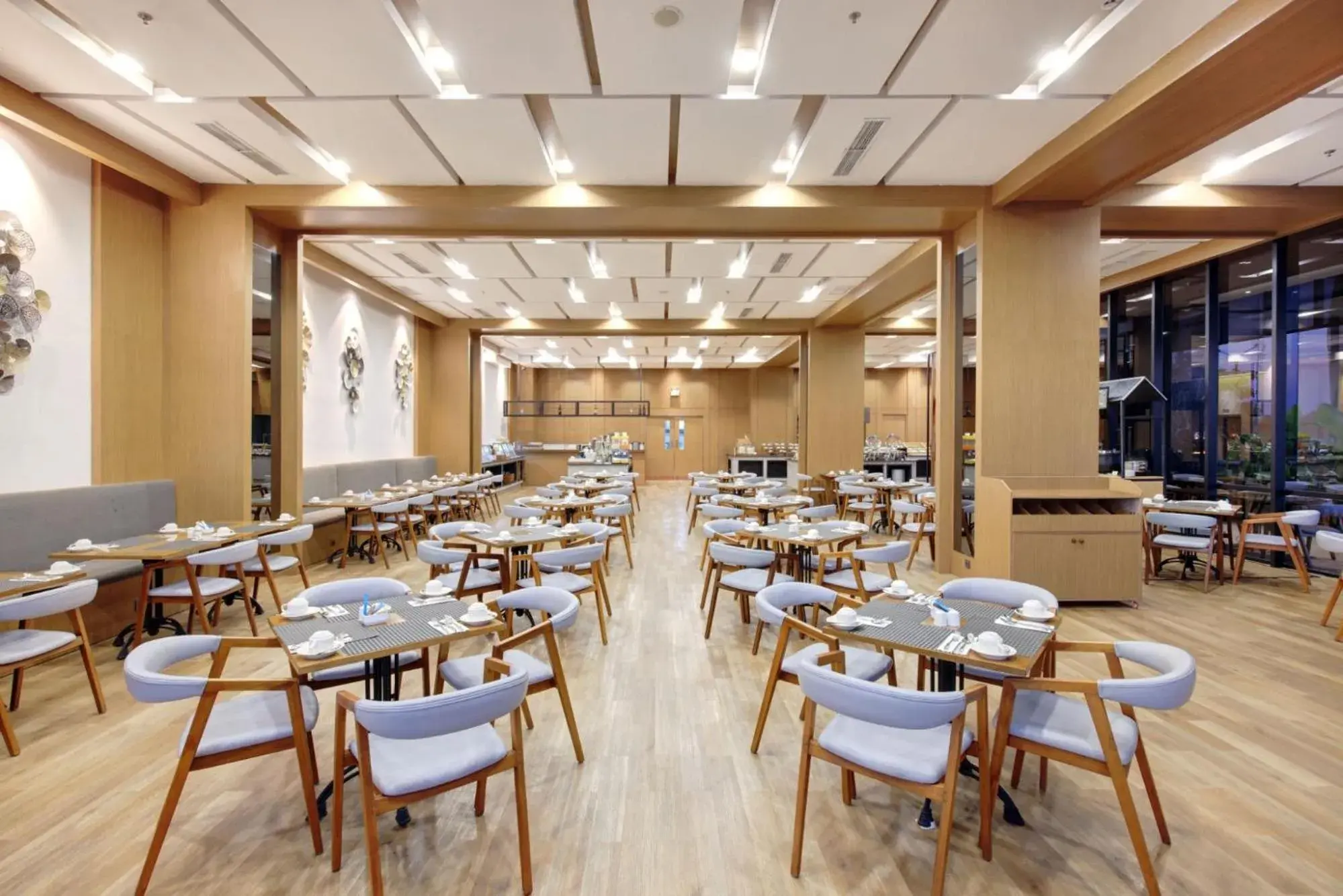 Restaurant/places to eat in Harper Kupang by ASTON Restaurant/places to eat in Harper Kupang by ASTON