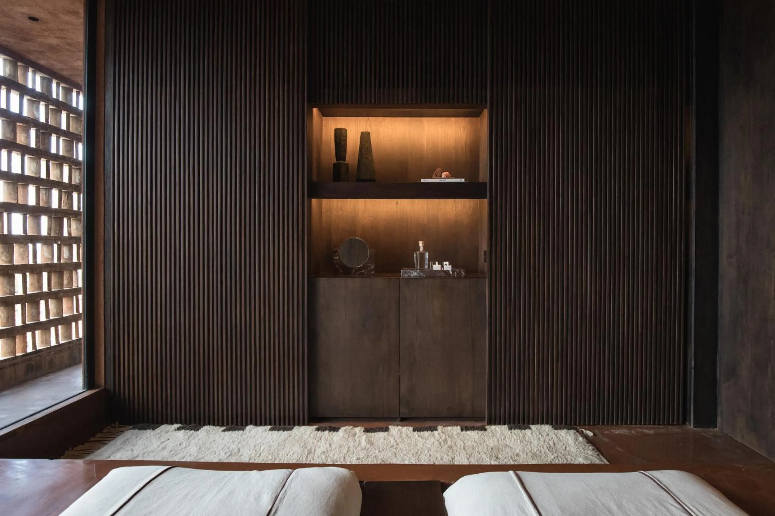 Photo of the whole room, Bed in Further Hotel