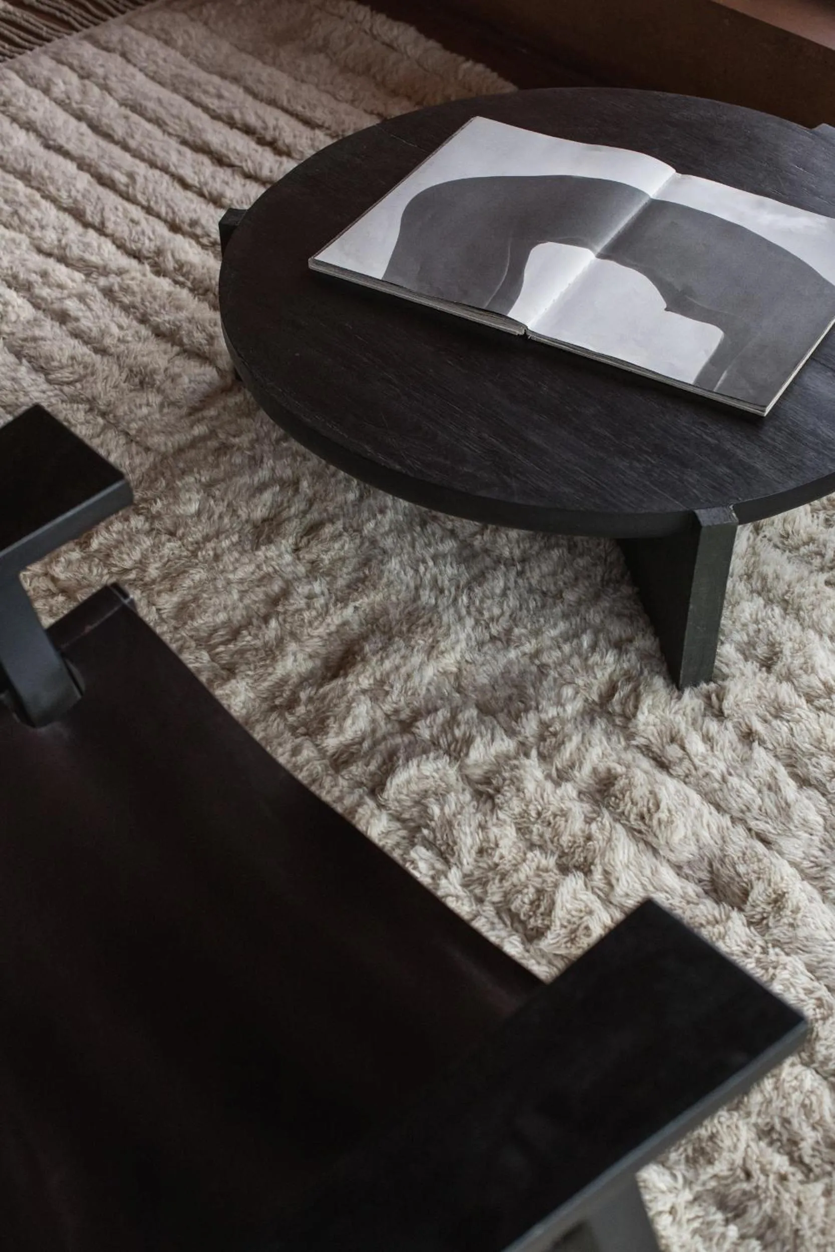 Seating area, Bed in Further Hotel