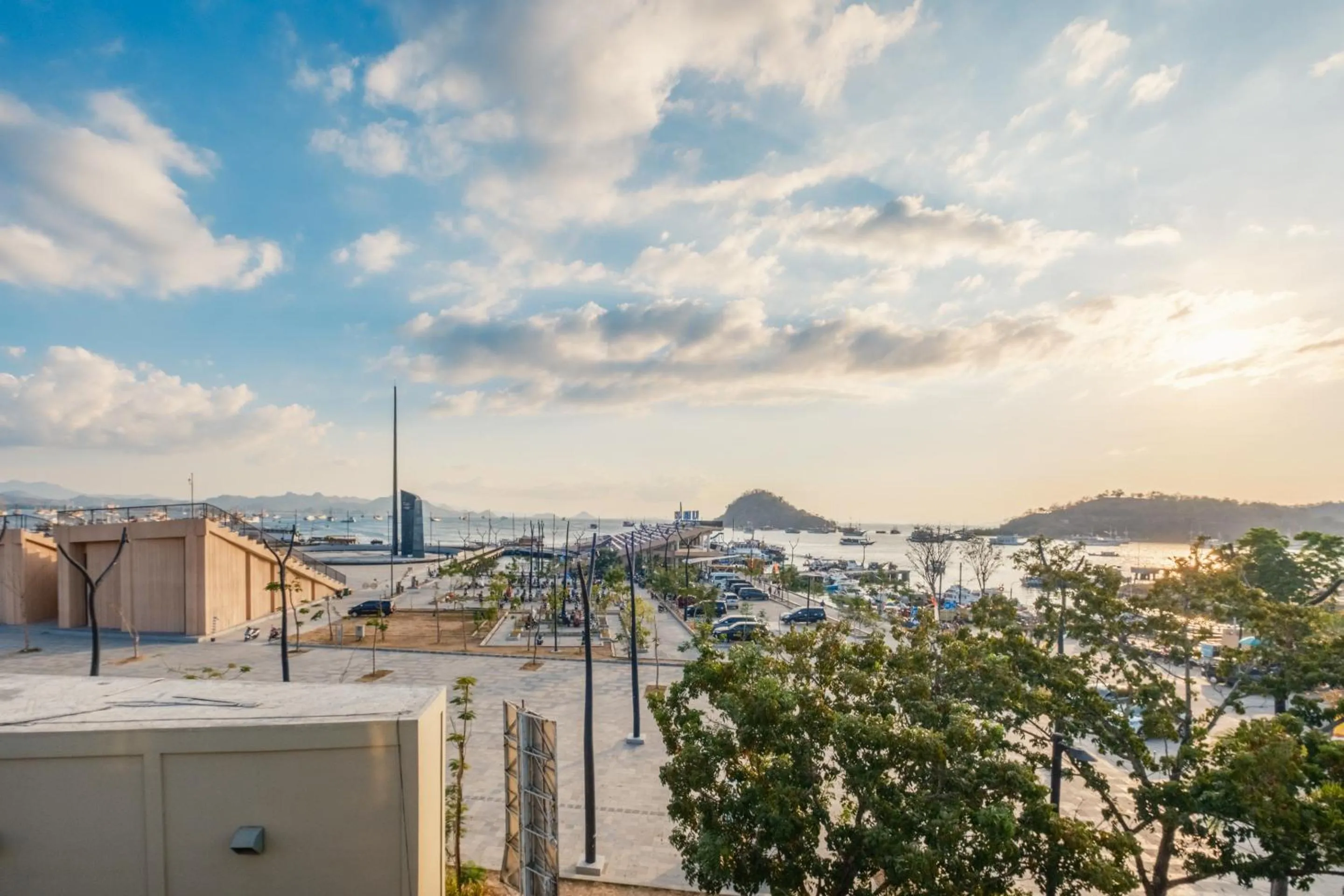 Nearby landmark in DEJAVU 2.0 HOTEL BAJO KOMODO