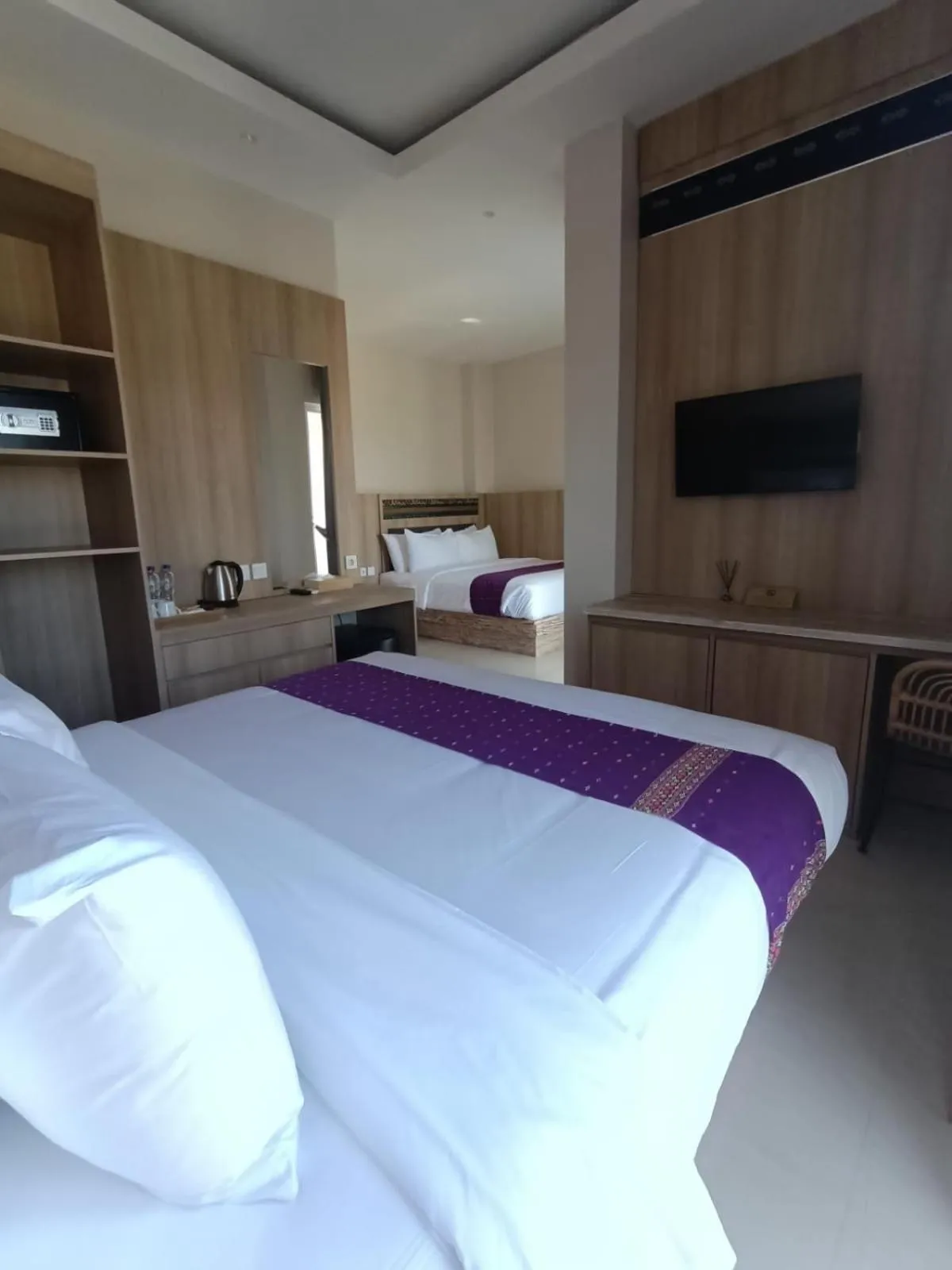 Bed in DEJAVU 2.0 HOTEL BAJO KOMODO